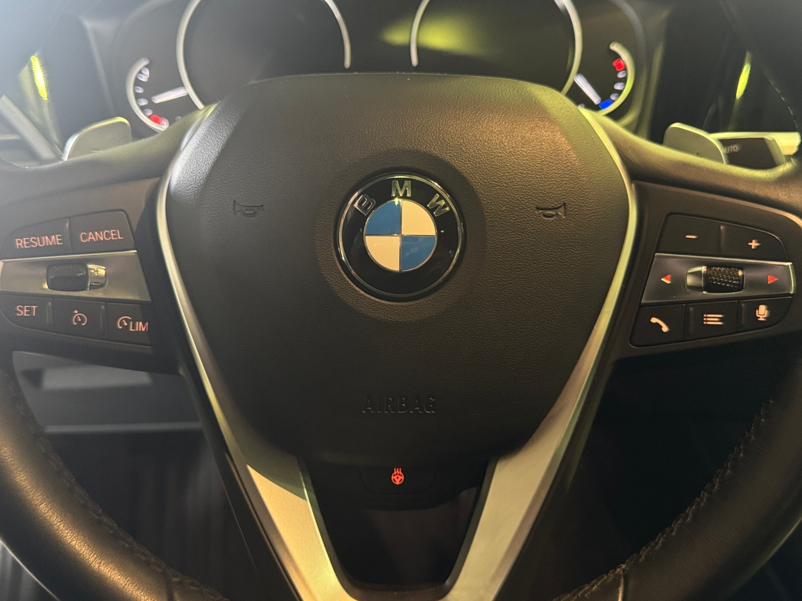 Thumbnail: 2020 BMW 3 Series - 4