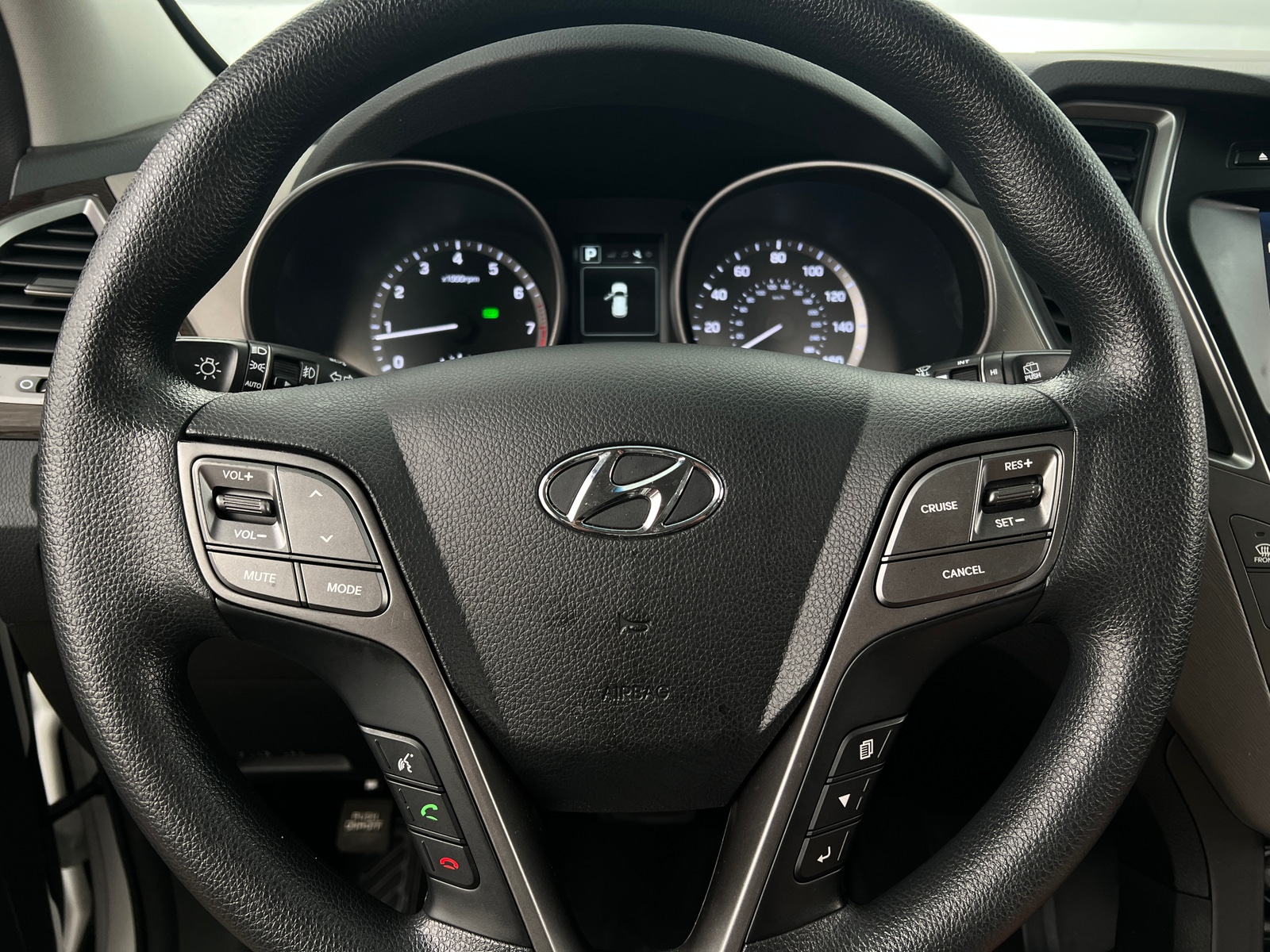 Thumbnail: 2018 Hyundai Santa Fe - 5