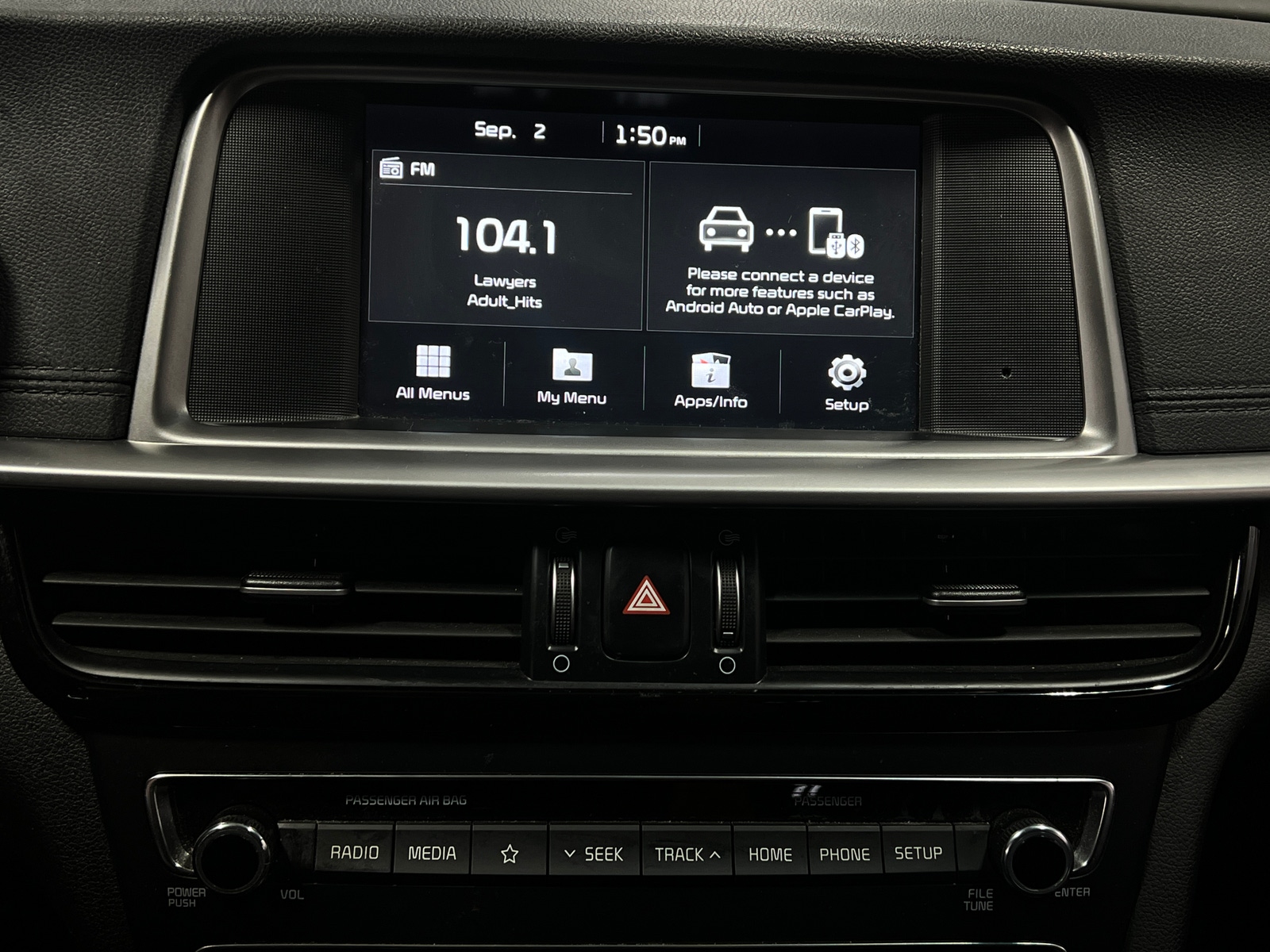 Thumbnail: 2019 Kia Optima - 4