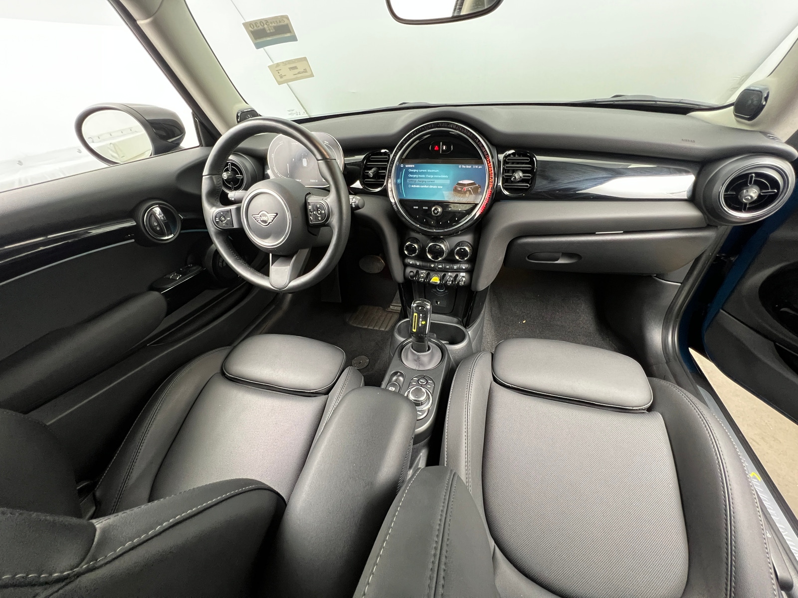 Thumbnail: 2024 MINI Cooper Hardtop - 2