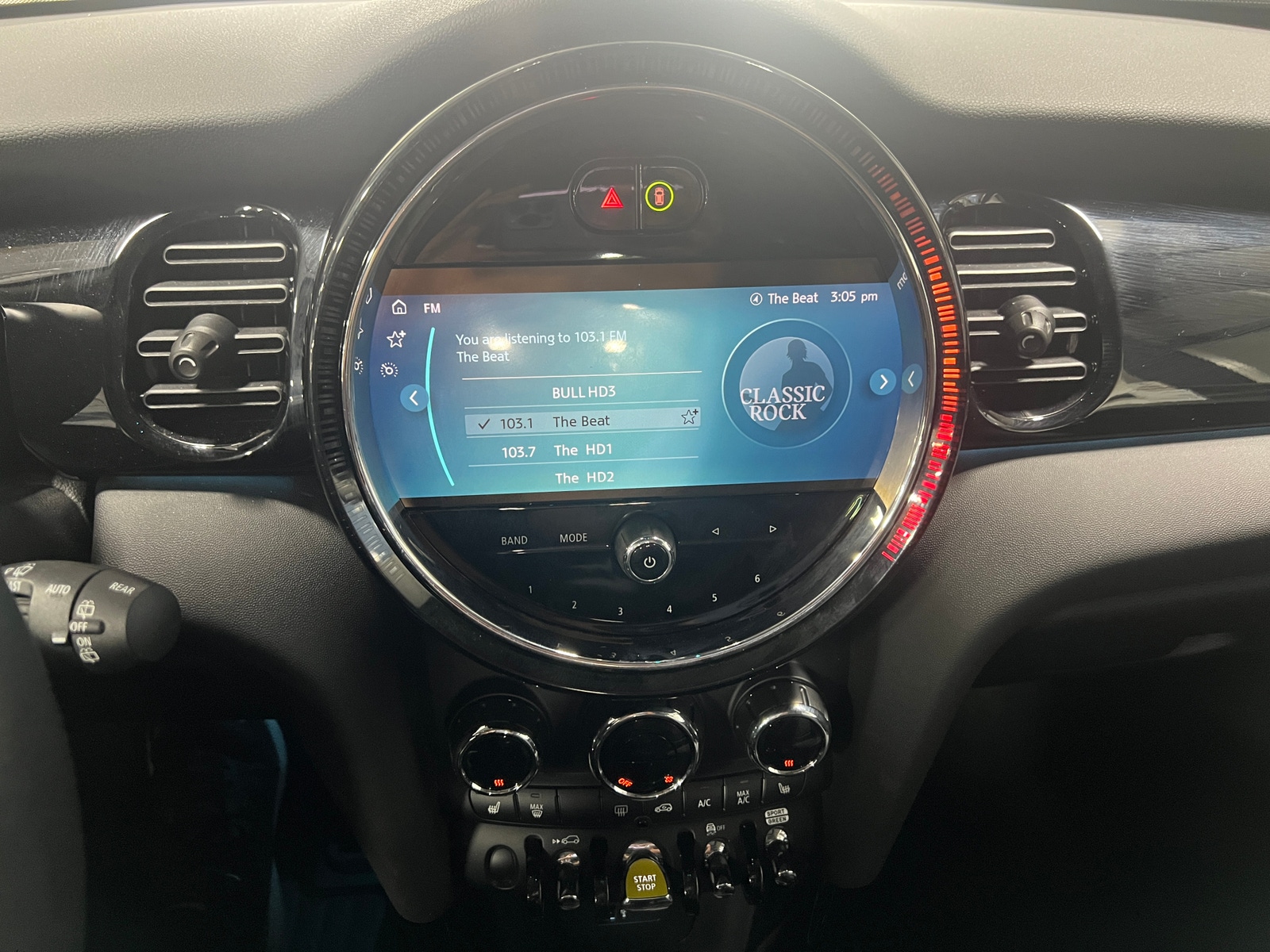 Thumbnail: 2024 MINI Cooper Hardtop - 3