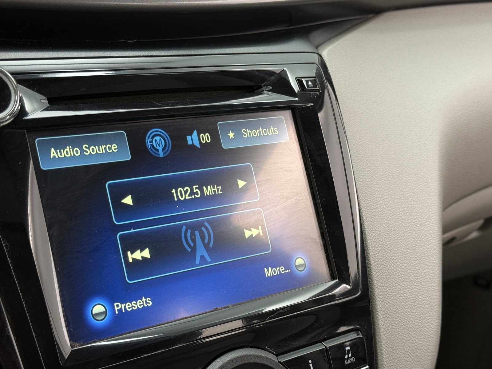 Thumbnail: 2015 Honda Odyssey - 3