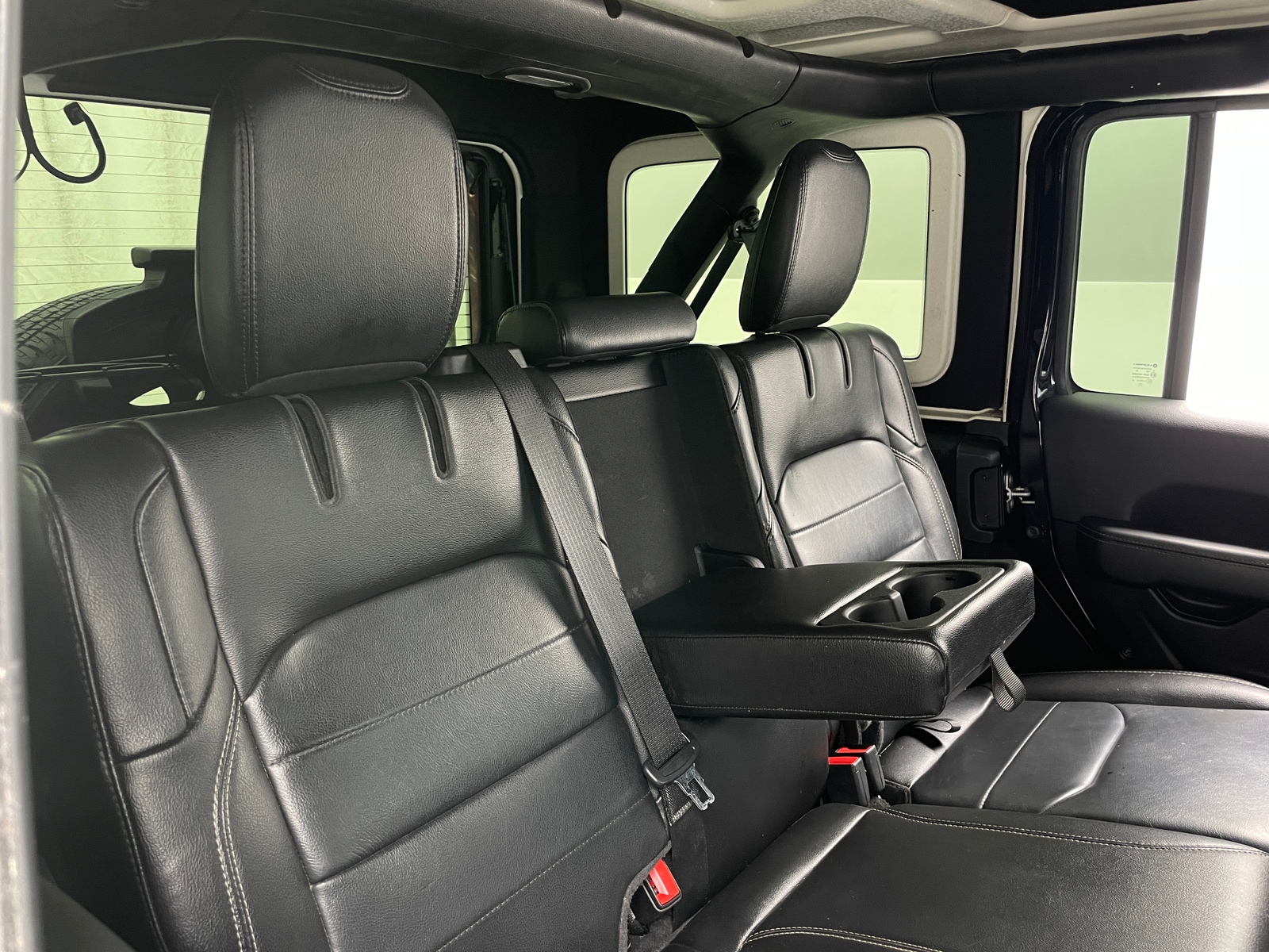 Thumbnail: 2021 Jeep Wrangler - 5