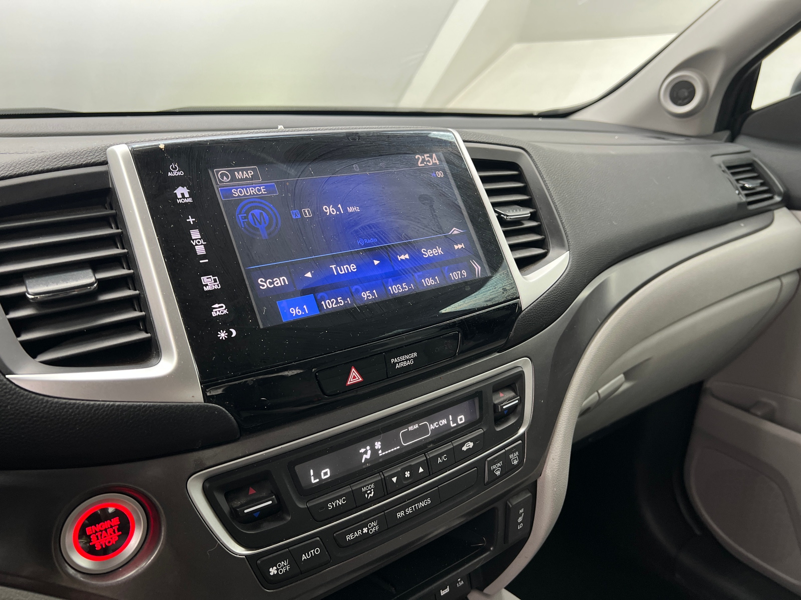 Thumbnail: 2017 Honda Ridgeline - 3