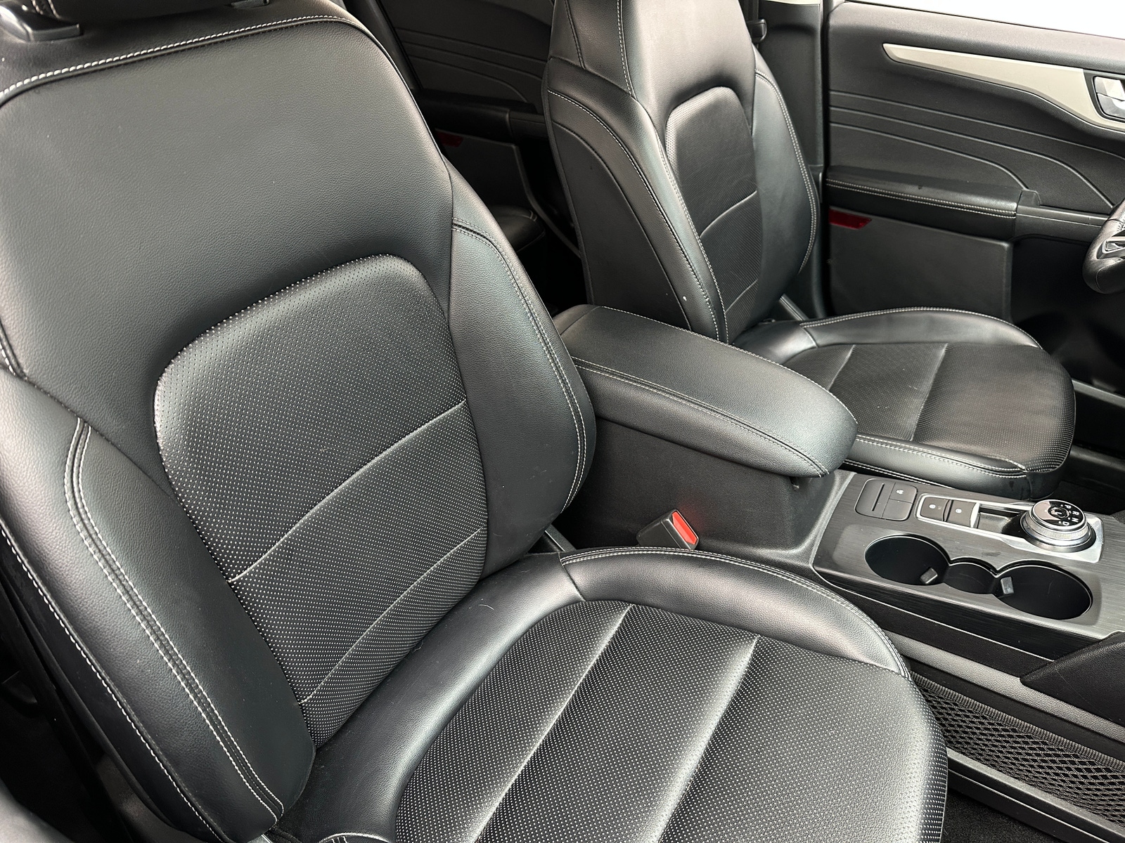 Thumbnail: 2021 Ford Escape - 2