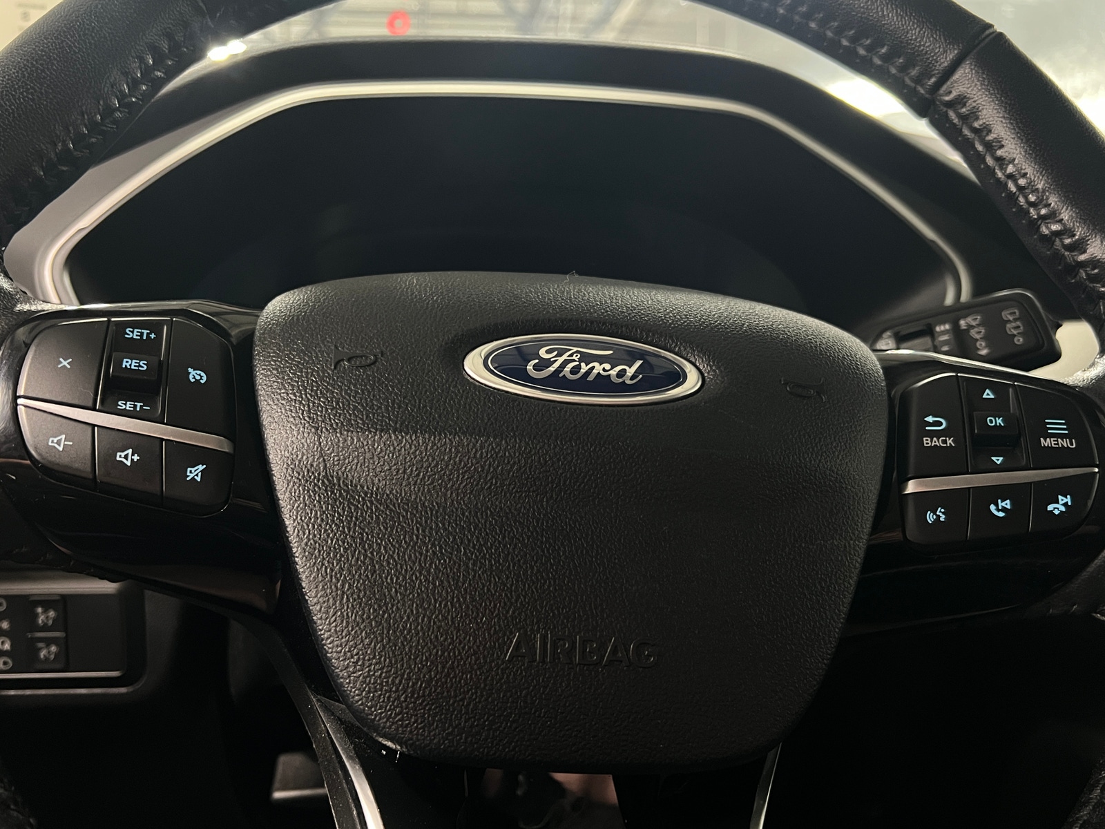 Thumbnail: 2021 Ford Escape - 5