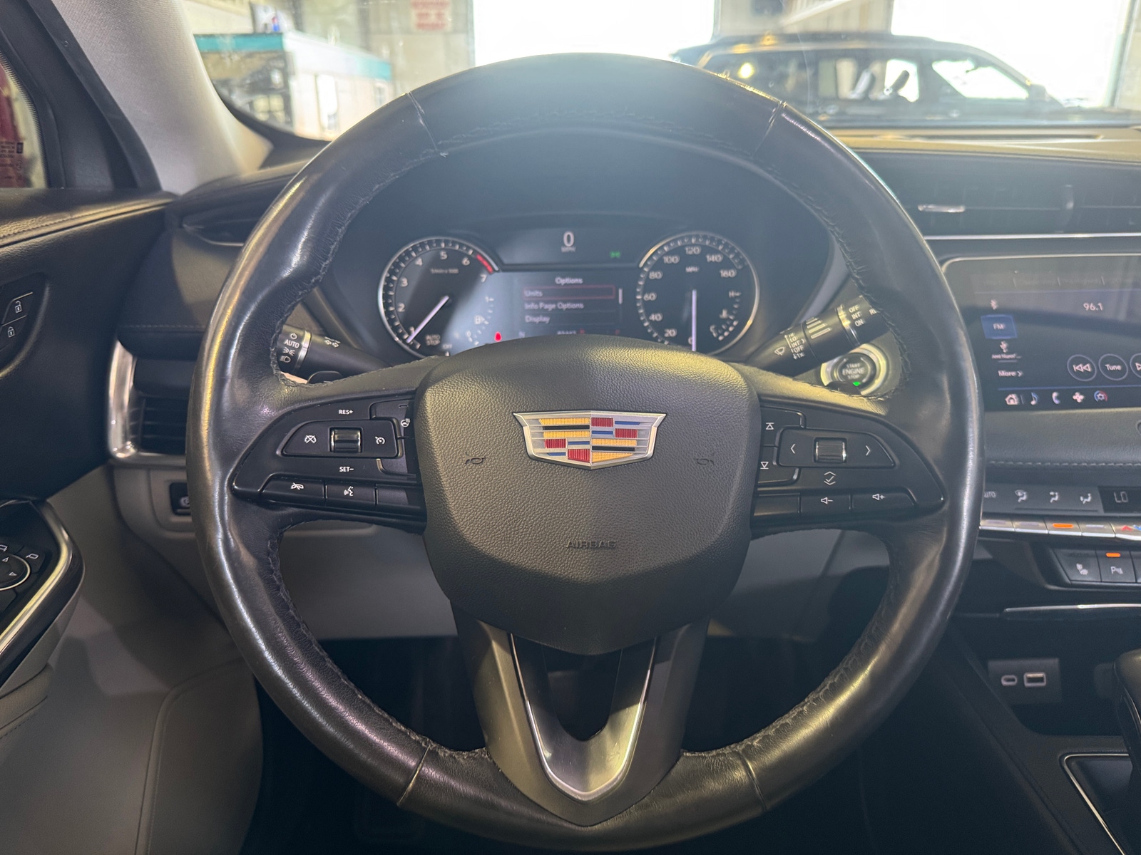 Thumbnail: 2019 Cadillac XT4 - 4