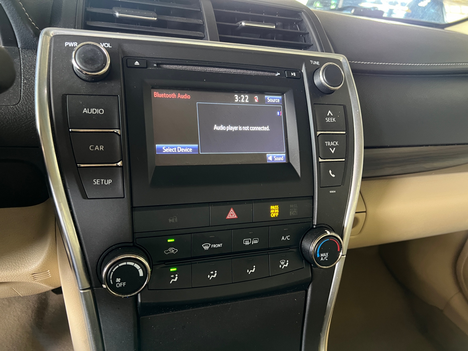 Thumbnail: 2016 Toyota Camry - 3