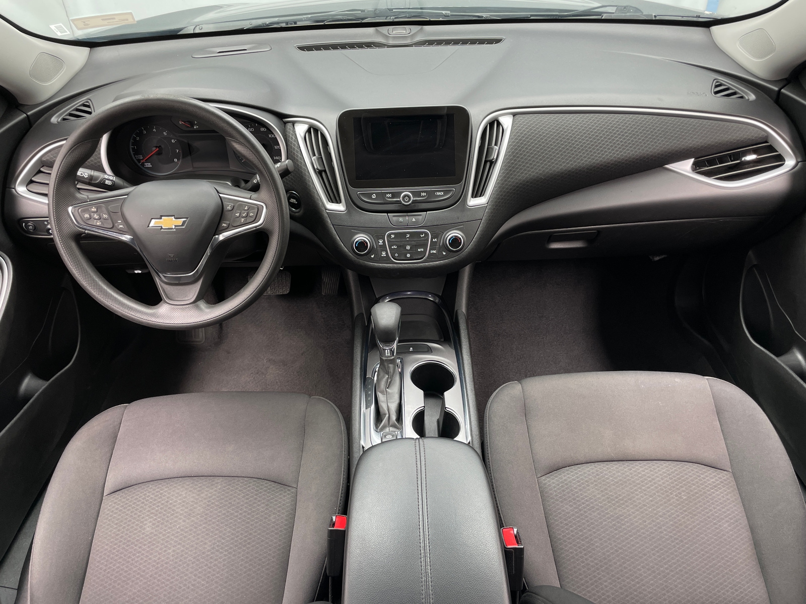 Thumbnail: 2023 Chevrolet Malibu - 3