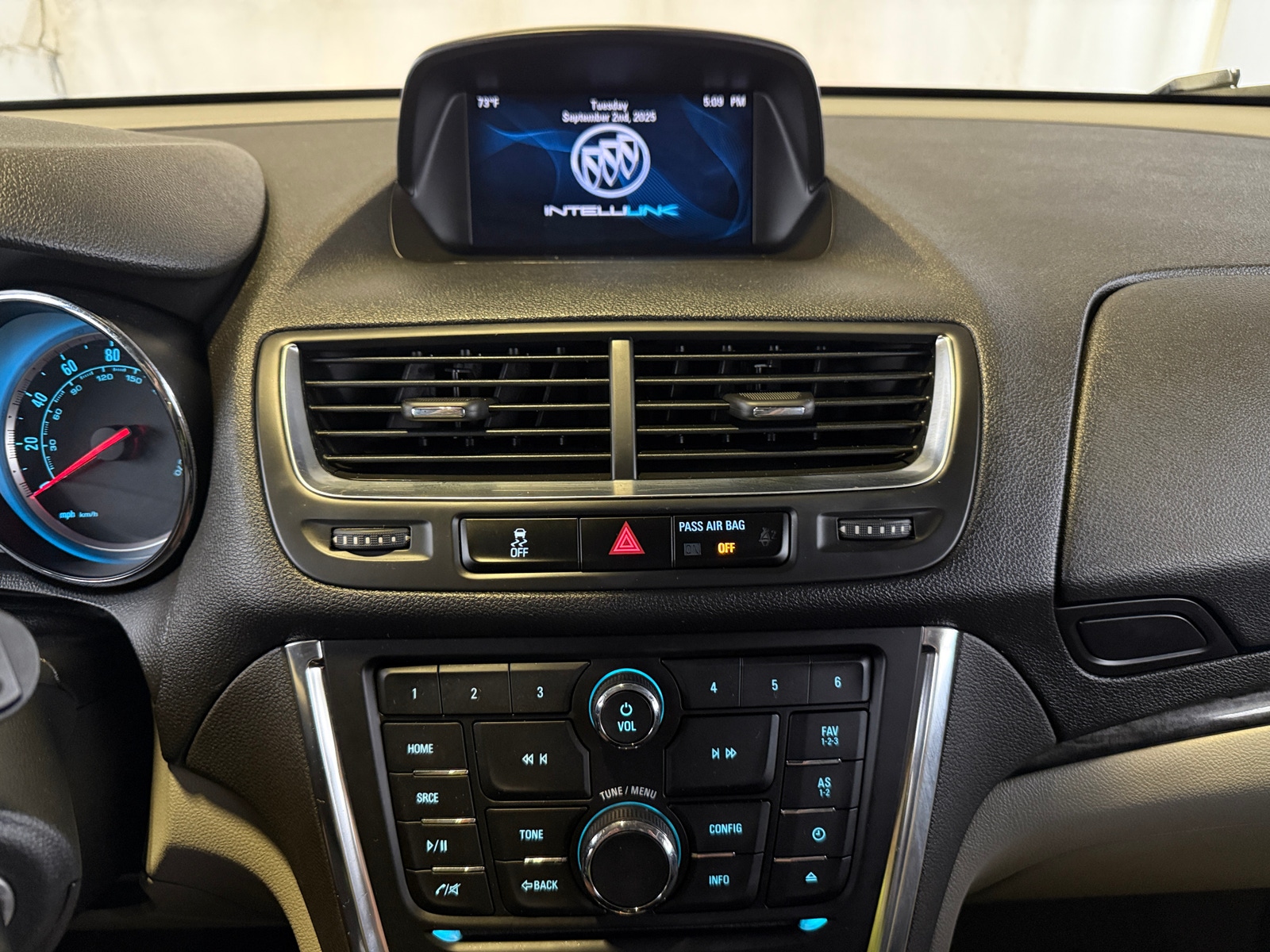Thumbnail: 2016 Buick Encore - 4