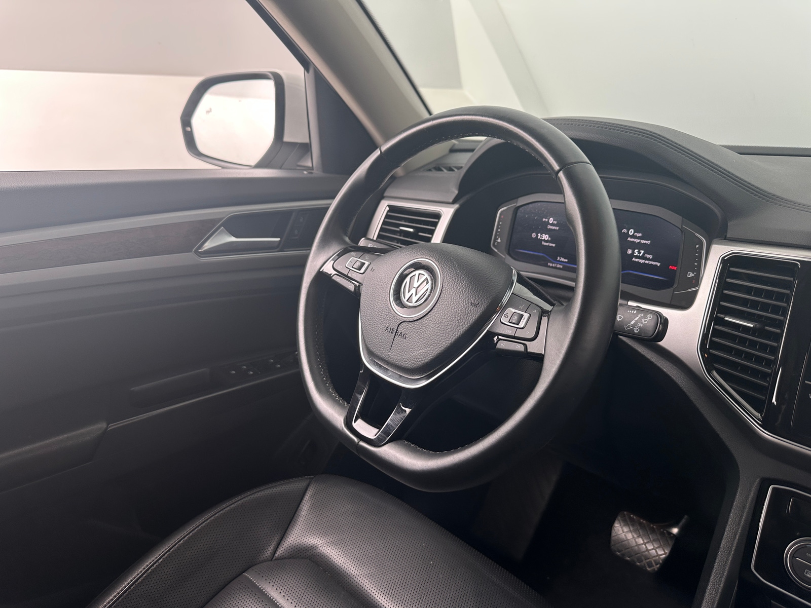 Thumbnail: 2019 Volkswagen Atlas - 4