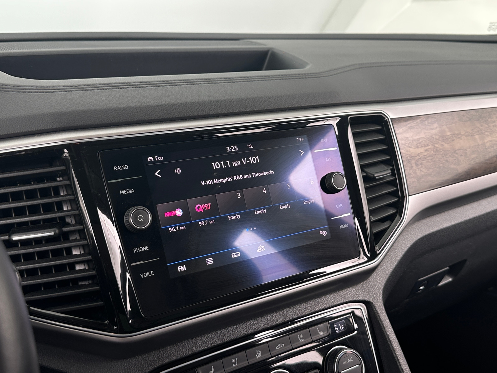 Thumbnail: 2019 Volkswagen Atlas - 3