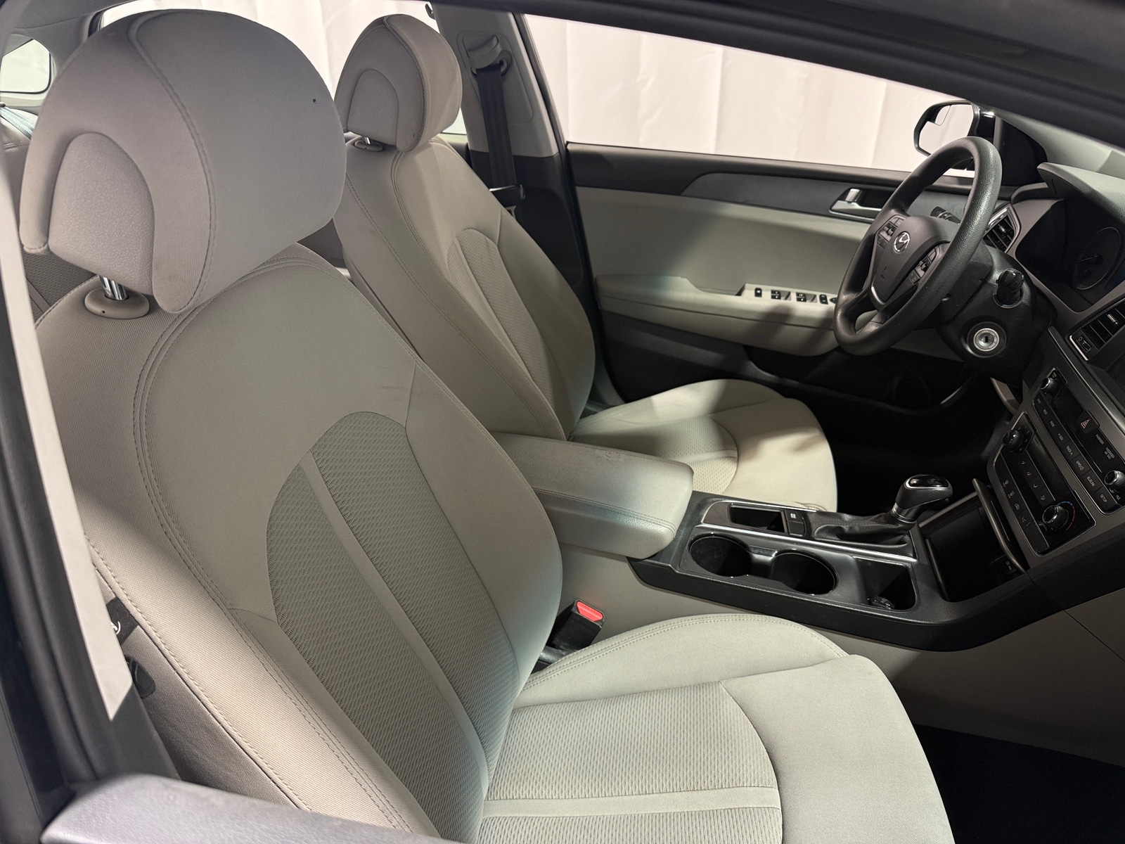 Thumbnail: 2017 Hyundai Sonata - 2