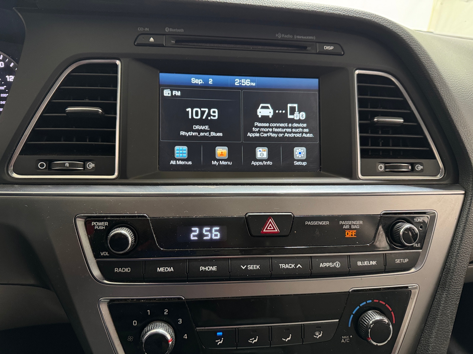 Thumbnail: 2017 Hyundai Sonata - 4