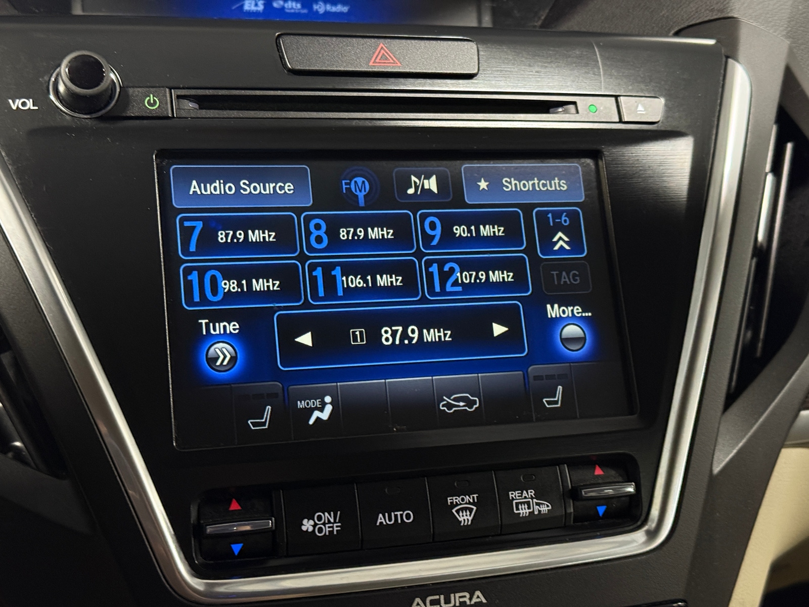Thumbnail: 2016 Acura MDX - 3