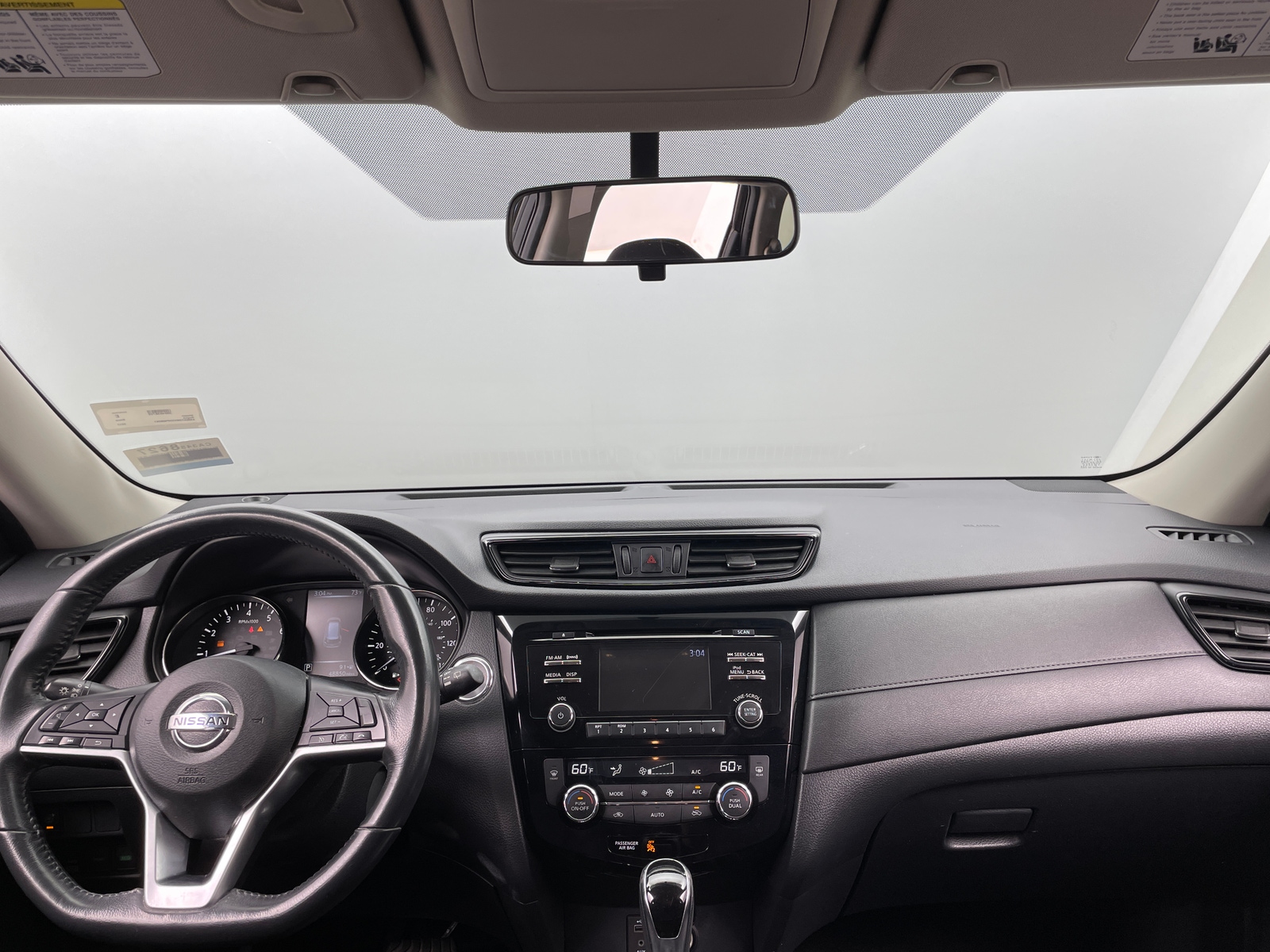 Thumbnail: 2017 Nissan Rogue - 3