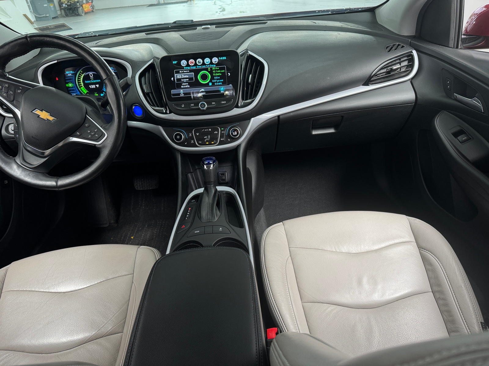 Thumbnail: 2018 Chevrolet Volt - 3