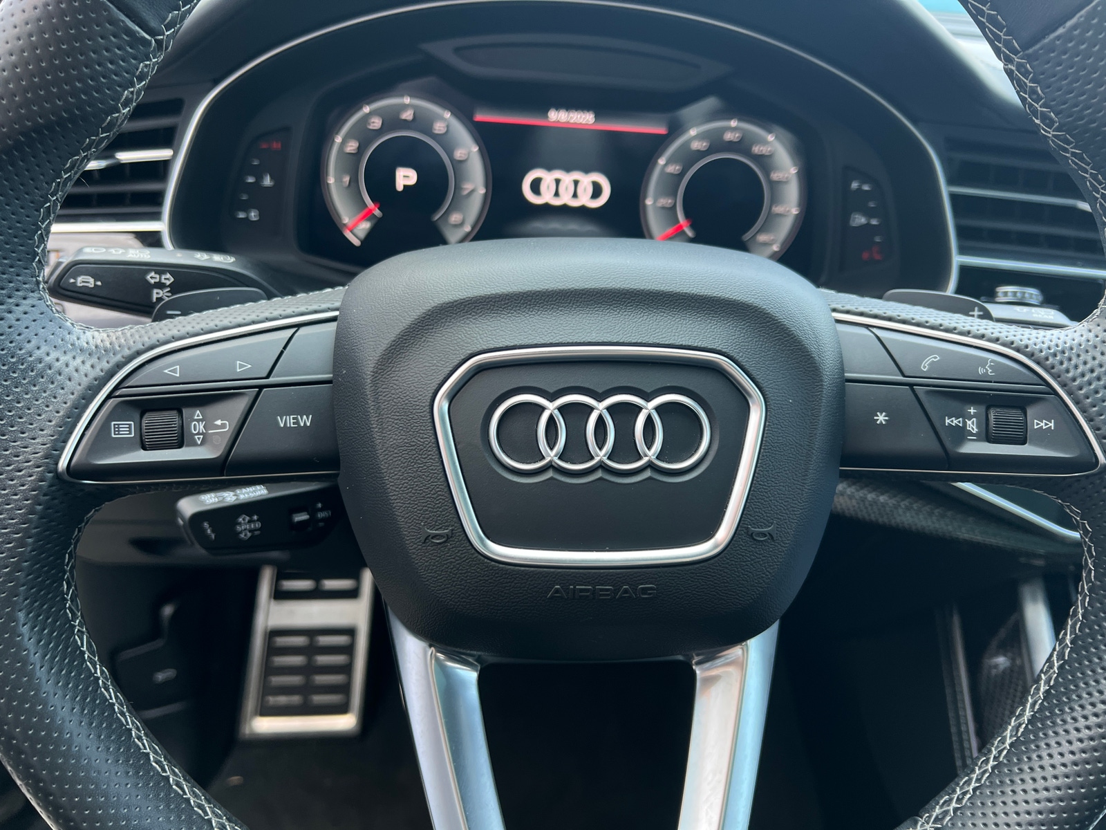 Thumbnail: 2022 Audi SQ7 - 4