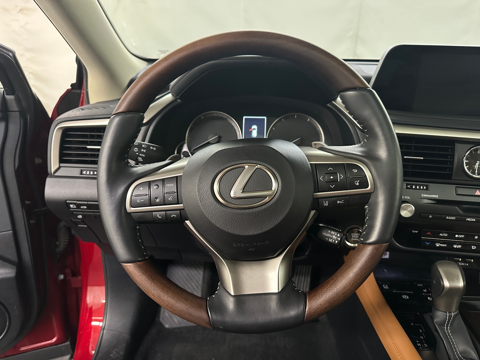 Thumbnail: 2022 Lexus RX - 4