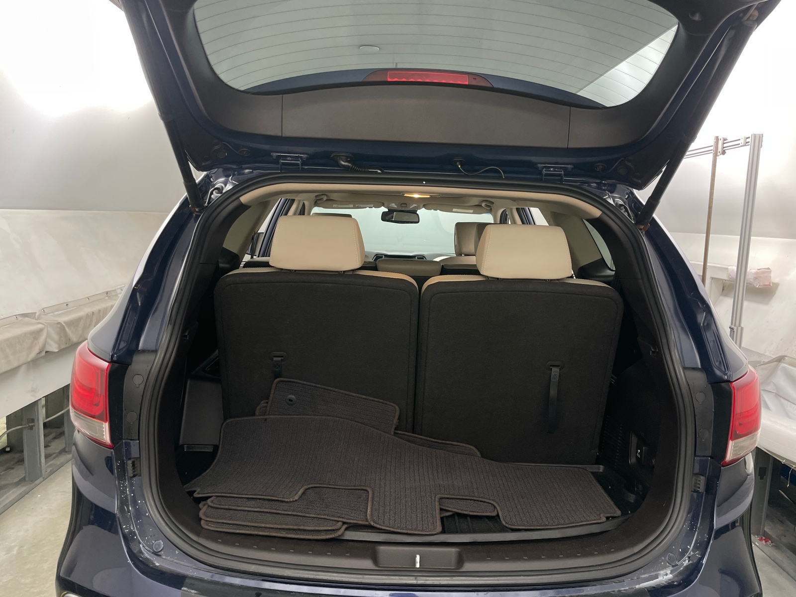 Thumbnail: 2018 Hyundai Santa Fe - 6
