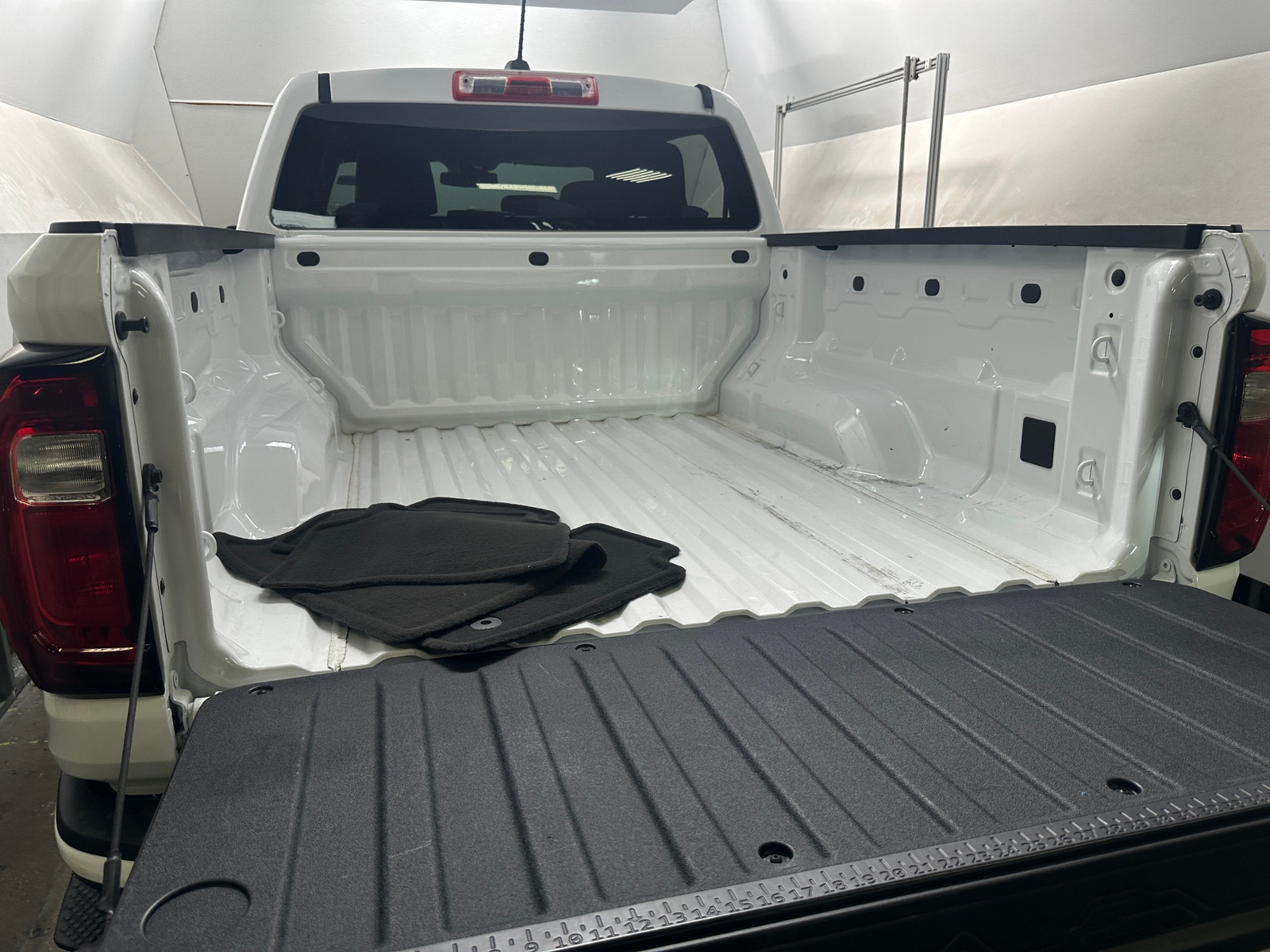 Thumbnail: 2024 GMC Canyon - 7