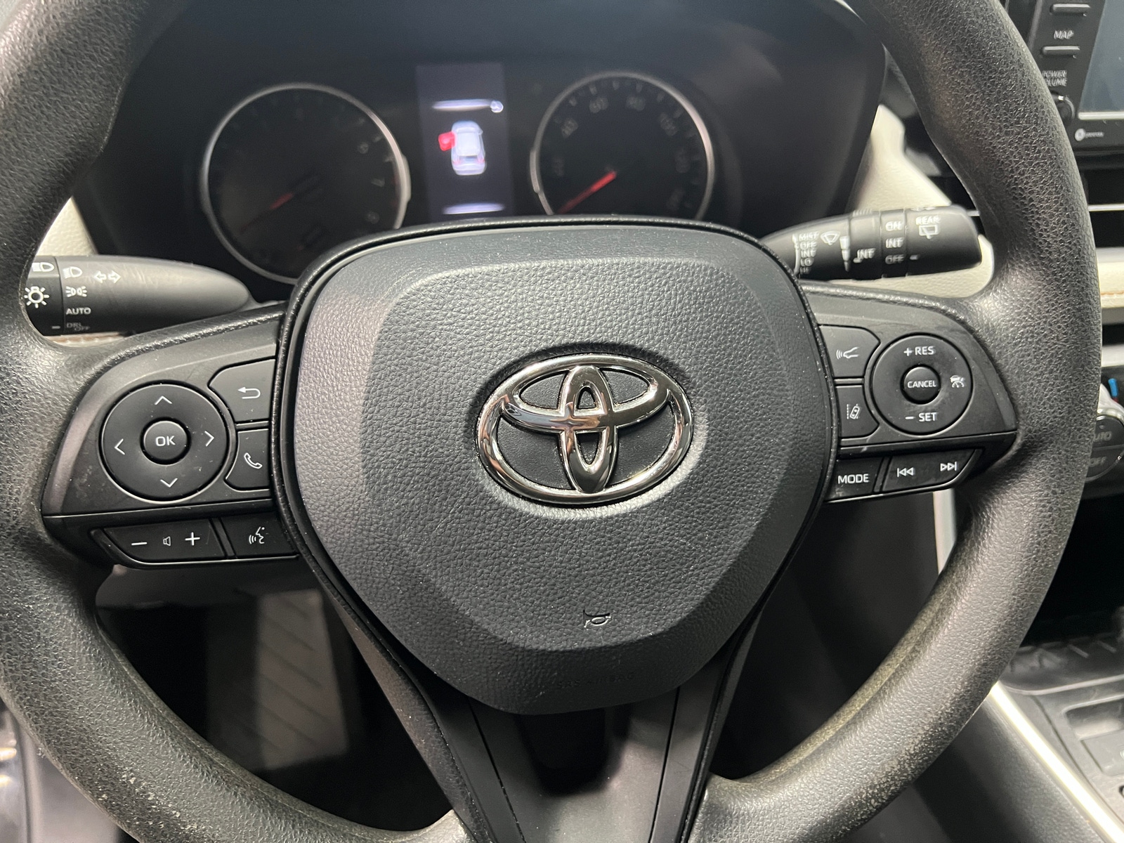 Thumbnail: 2022 Toyota RAV4 - 5