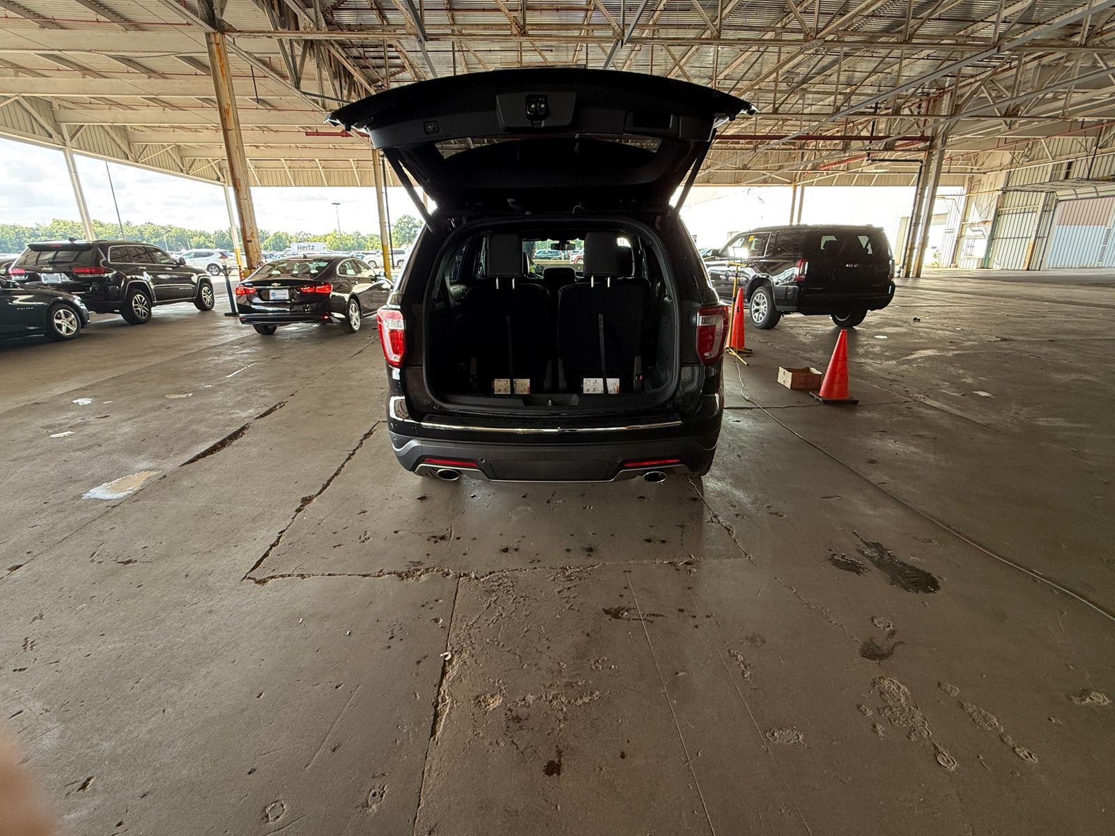 Thumbnail: 2018 Ford Explorer - 6