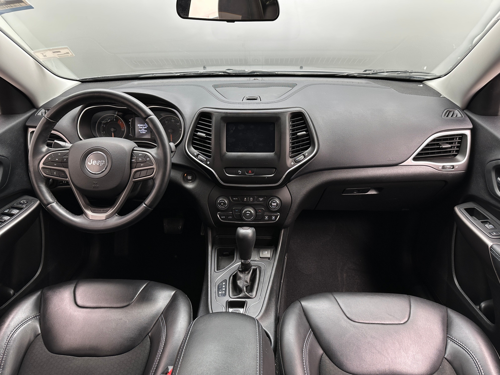 Thumbnail: 2019 Jeep Cherokee - 3
