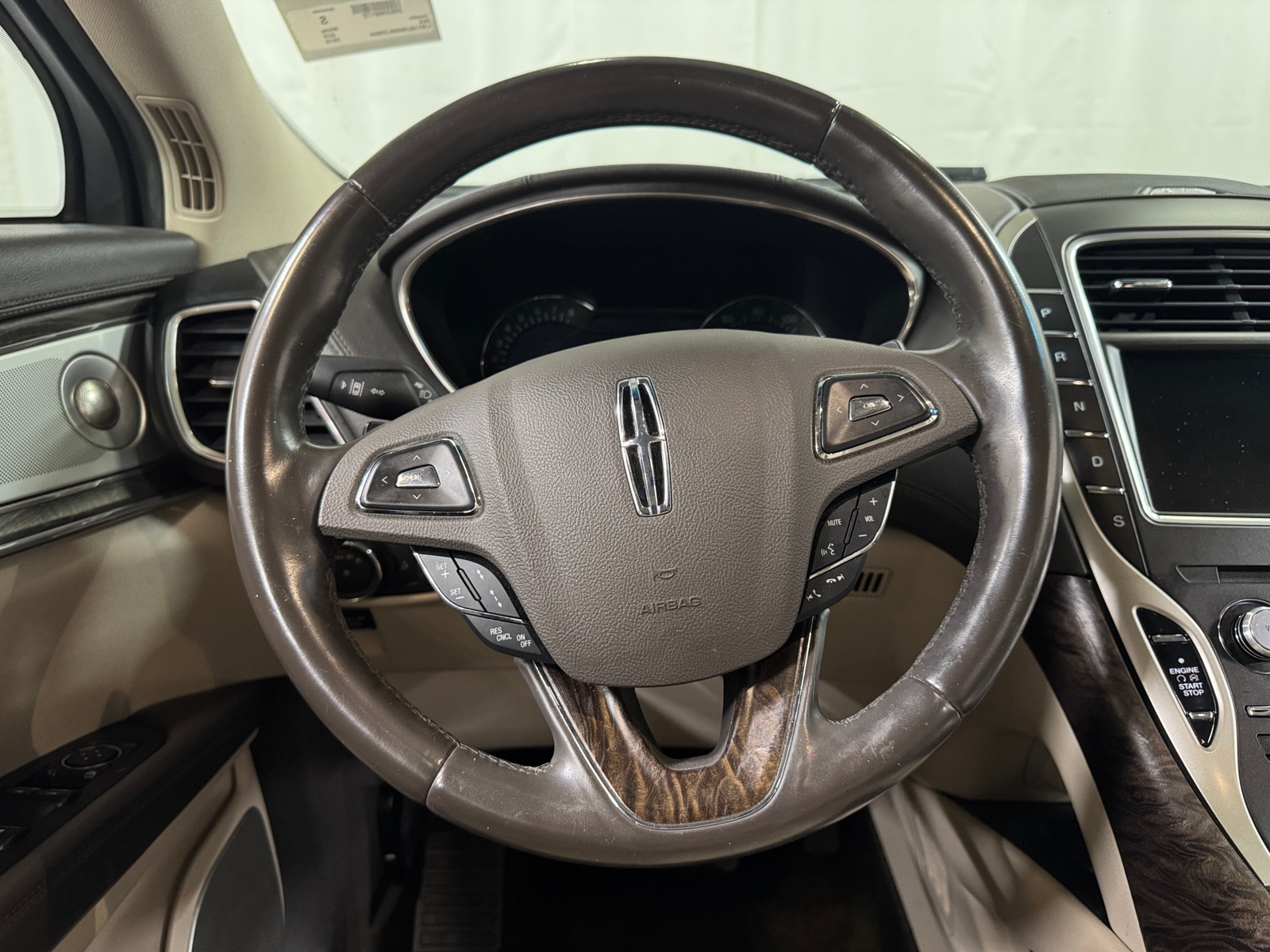 Thumbnail: 2016 Lincoln MKX - 4