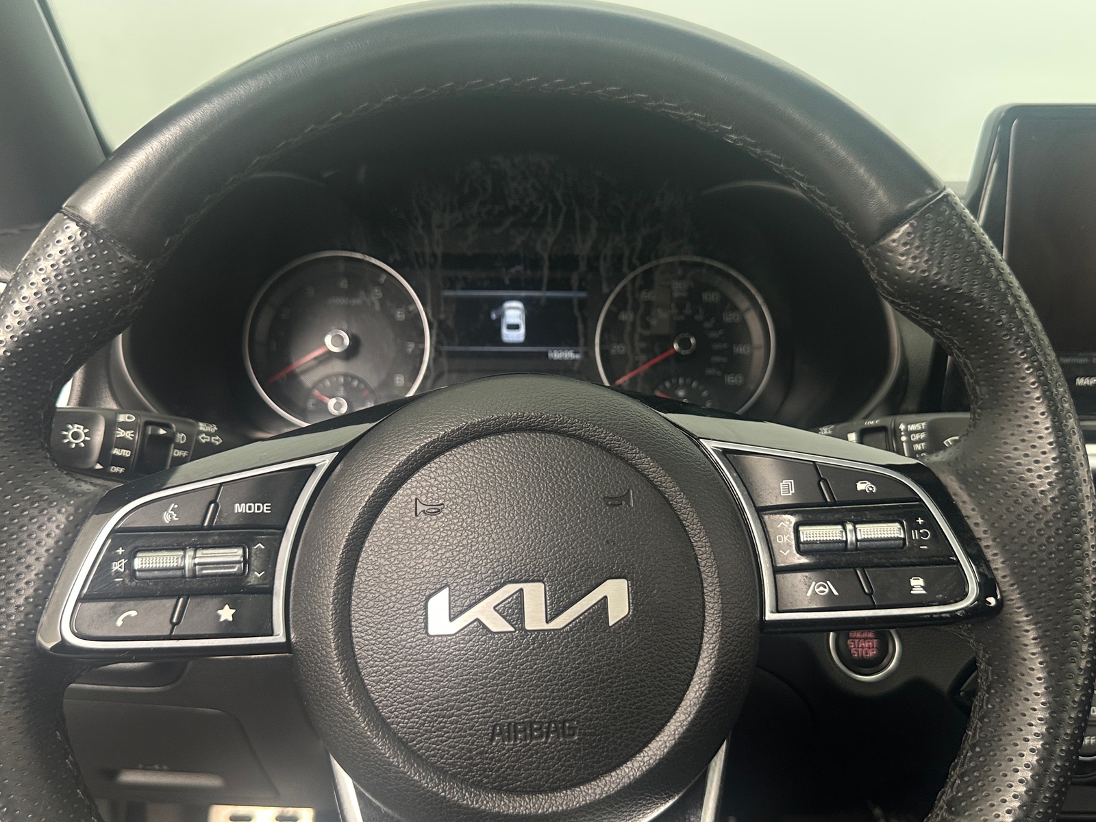 Thumbnail: 2023 Kia Forte - 4