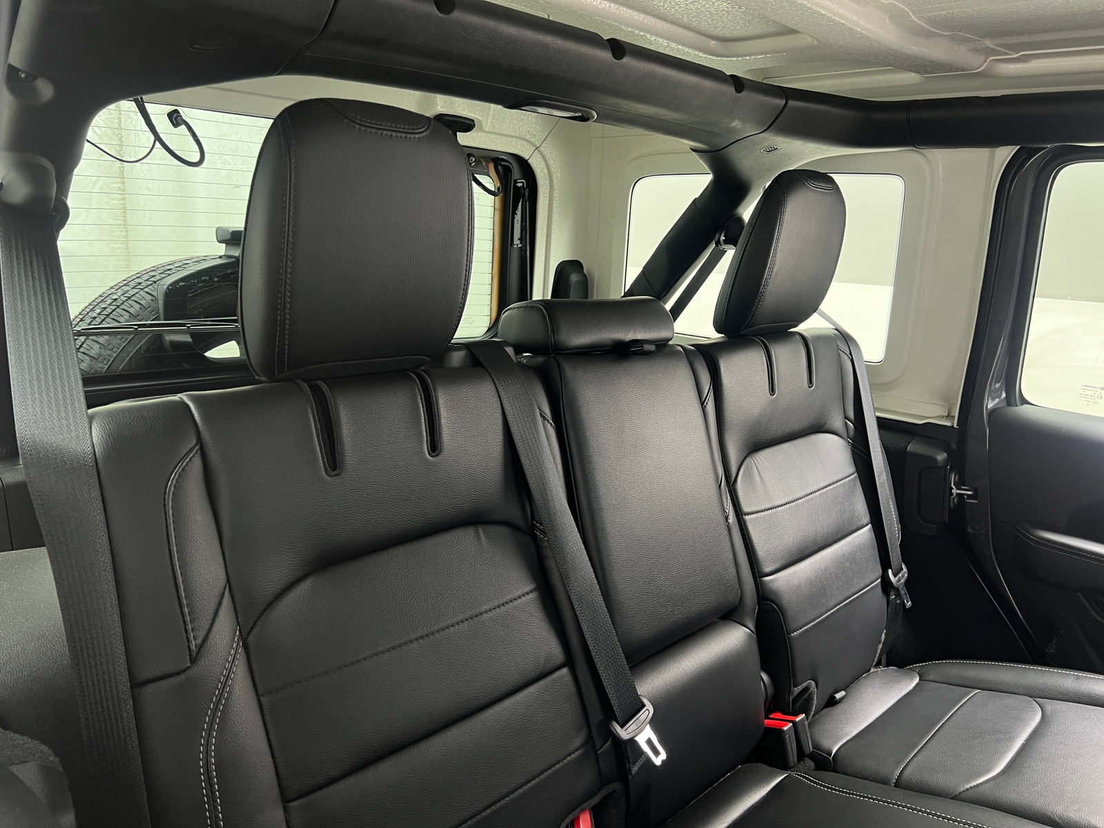 Thumbnail: 2022 Jeep Wrangler - 5
