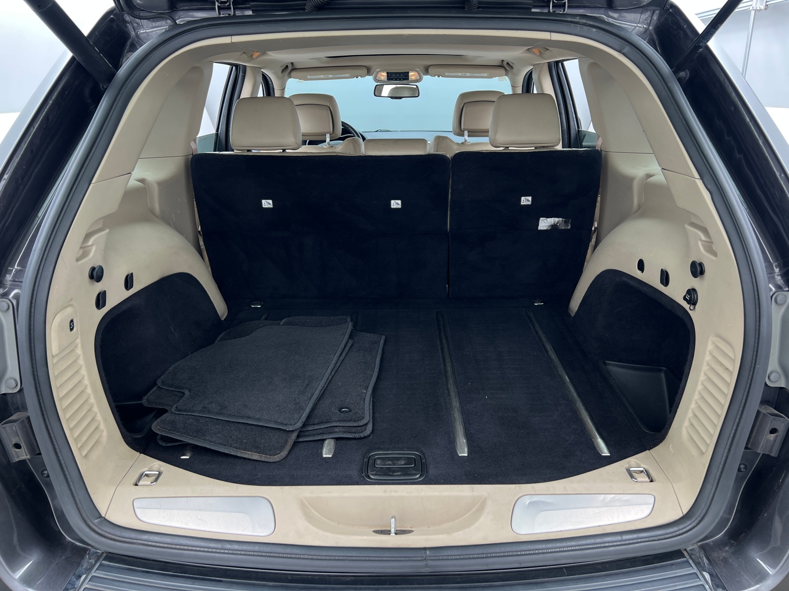 Thumbnail: 2015 Jeep Grand Cherokee - 6