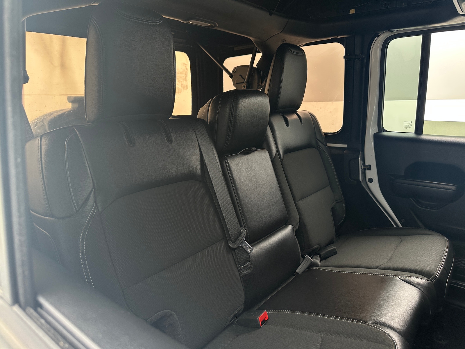 Thumbnail: 2020 Jeep Wrangler - 5