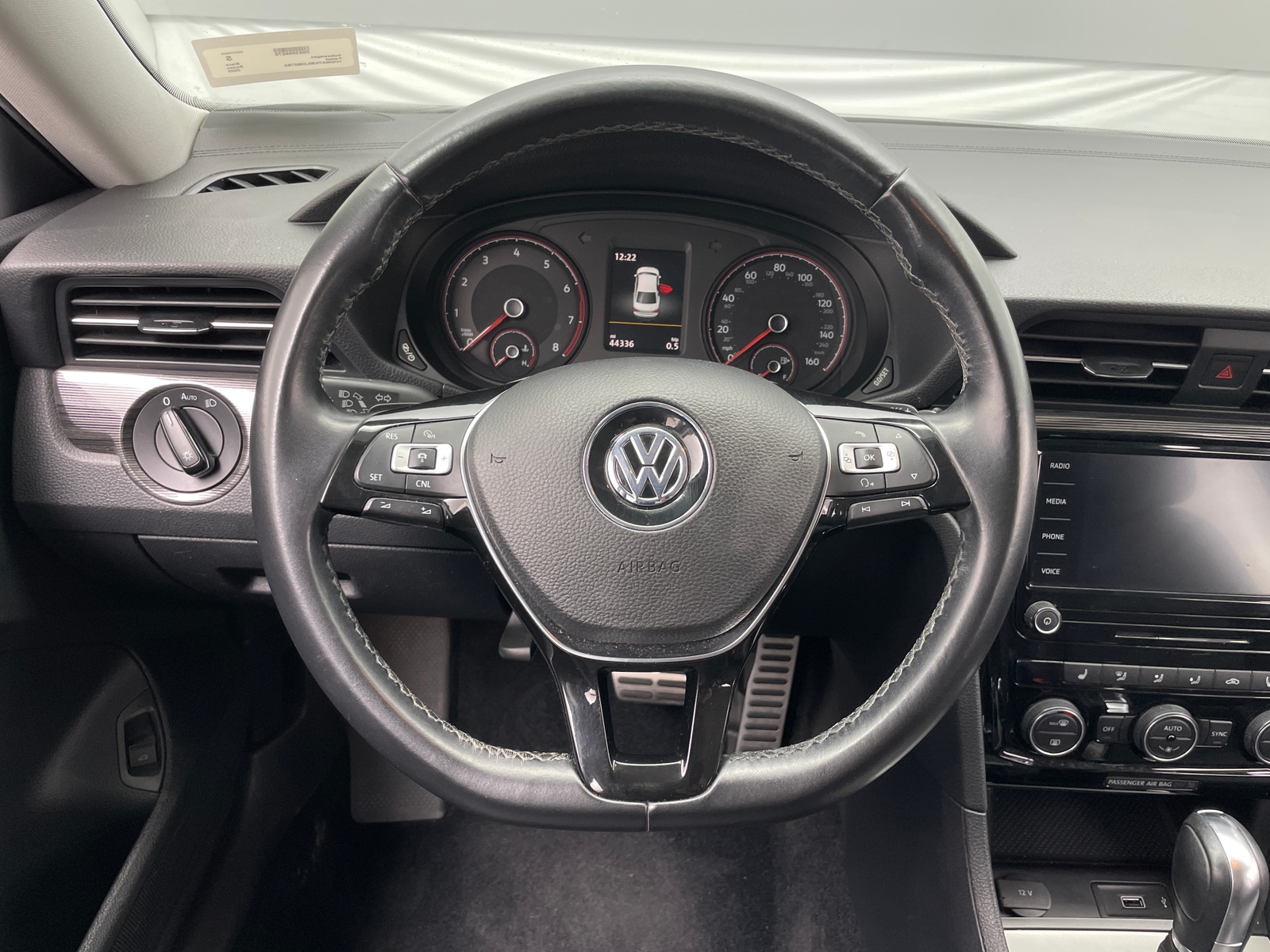 Thumbnail: 2020 Volkswagen Passat - 4