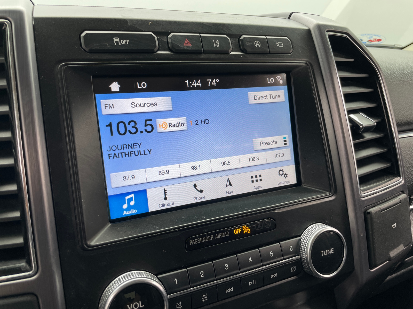 Thumbnail: 2019 Ford Expedition - 3