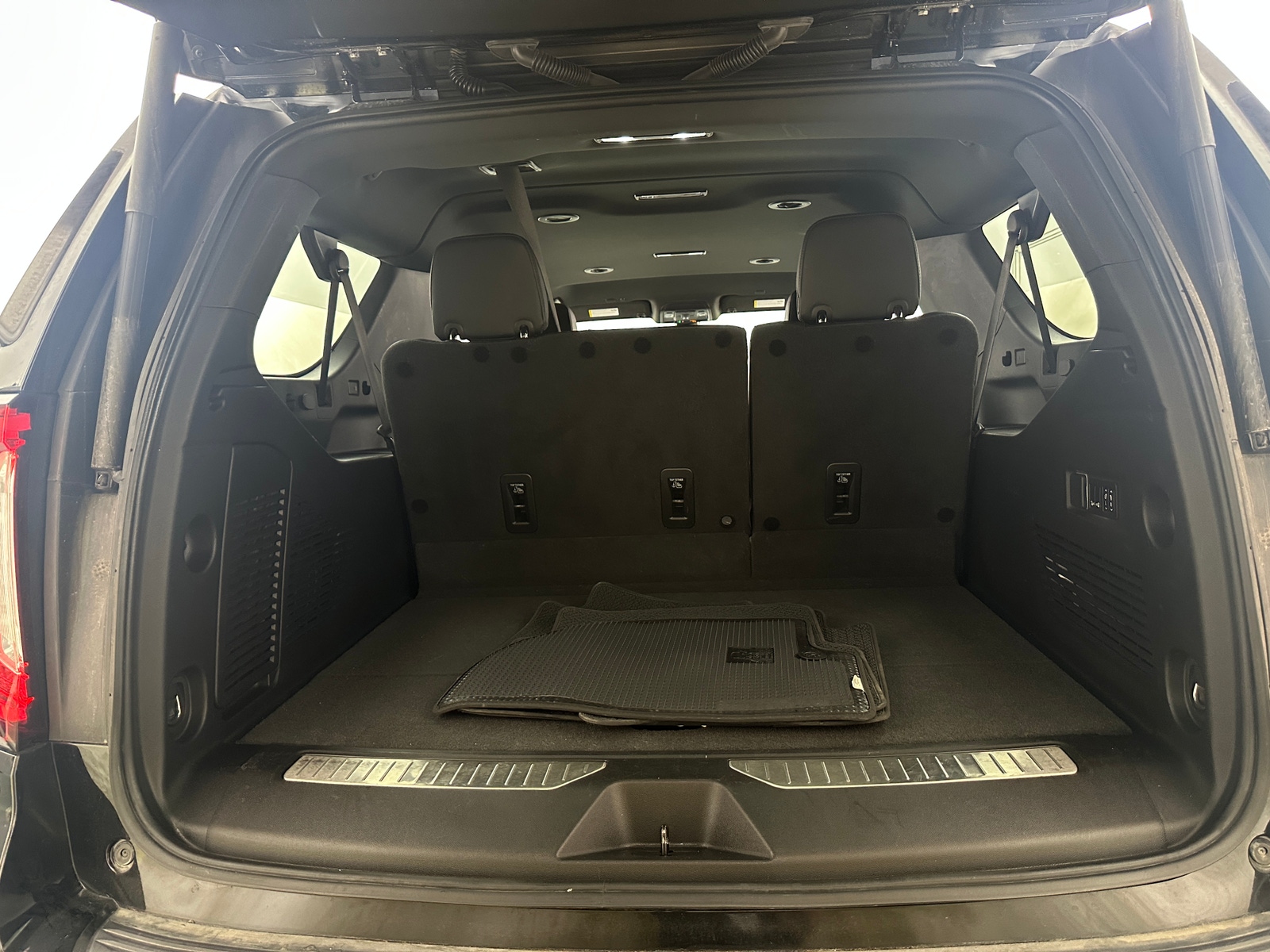 Thumbnail: 2022 GMC Yukon XL - 6