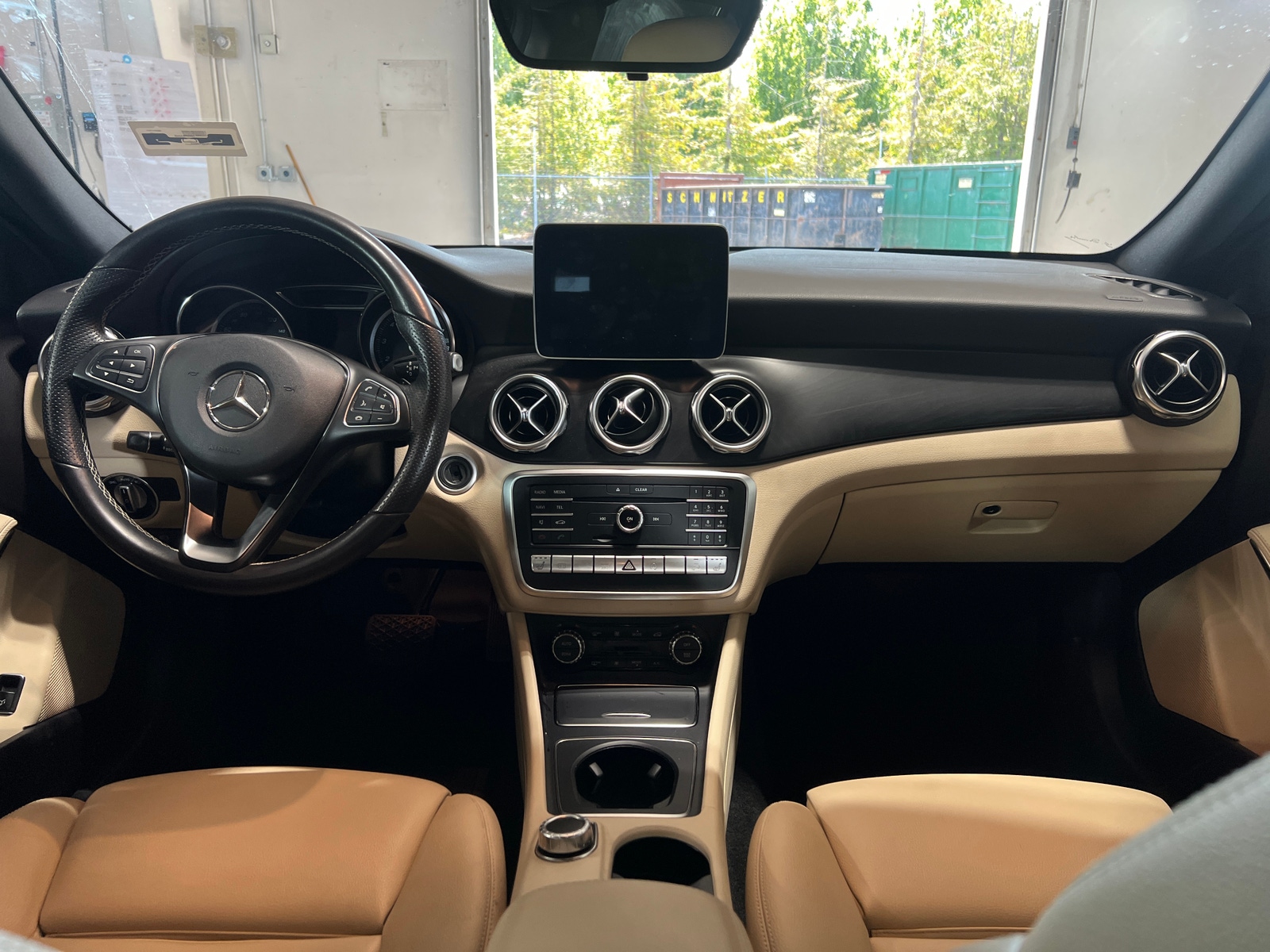 Thumbnail: 2019 Mercedes-Benz GLA - 2