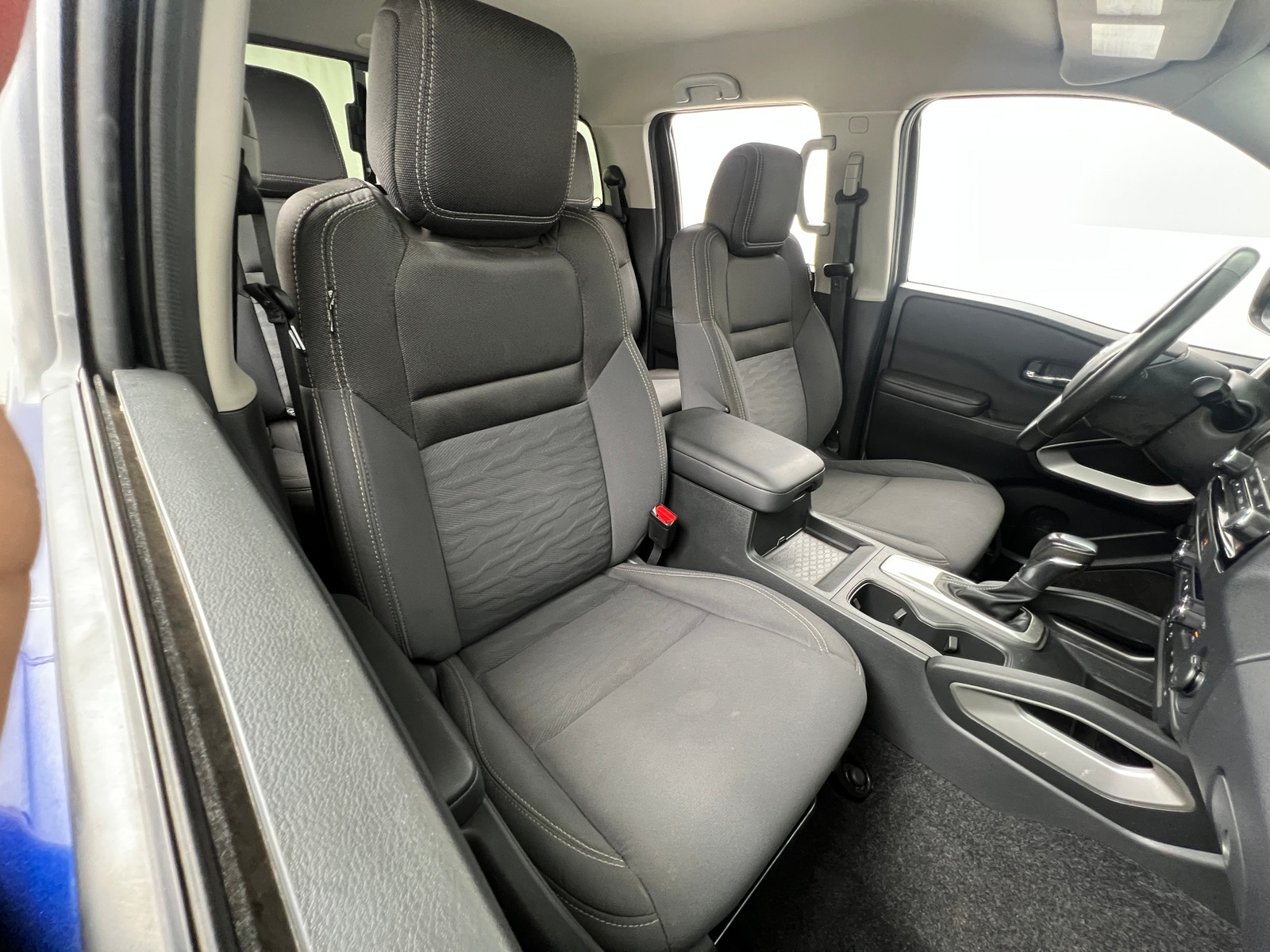 Thumbnail: 2023 Nissan Frontier - 2