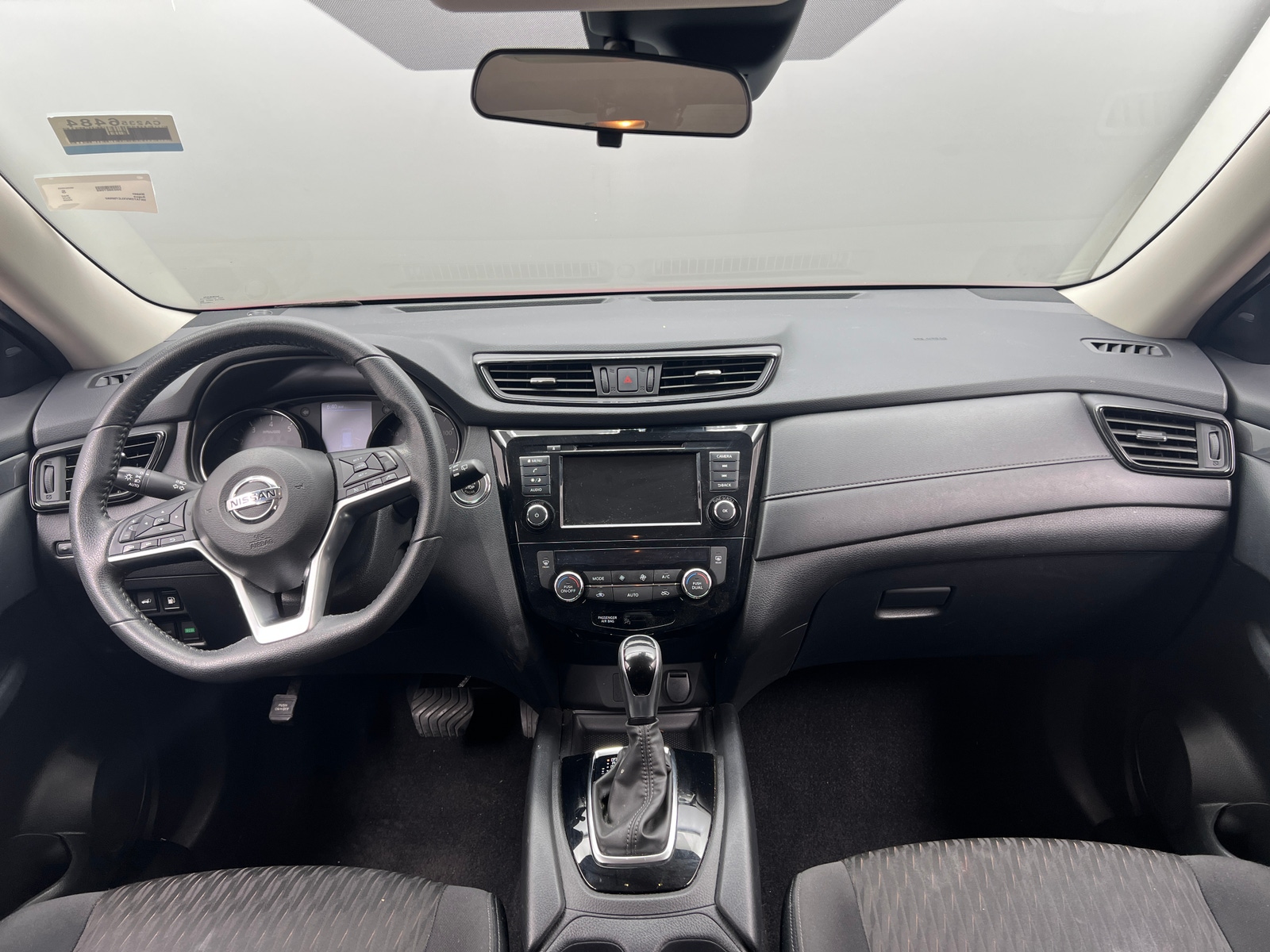 Thumbnail: 2020 Nissan Rogue - 3