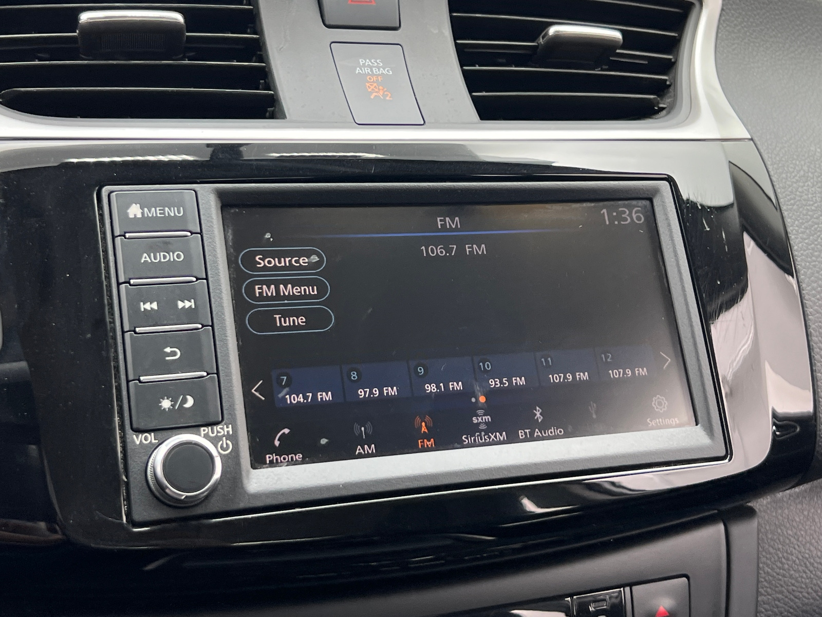 Thumbnail: 2019 Nissan Sentra - 4