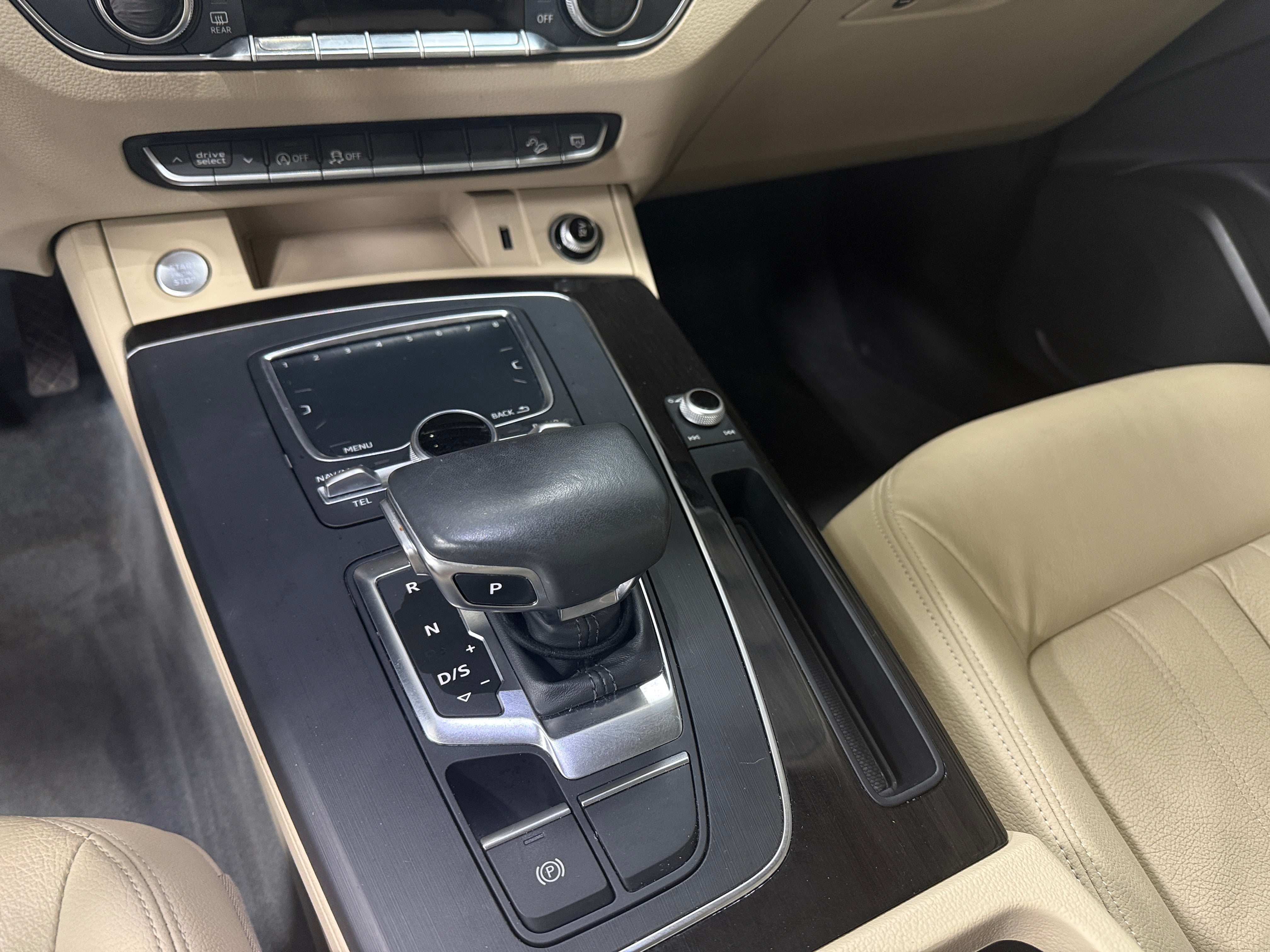 Image of 2018 Audi Q5 Premium