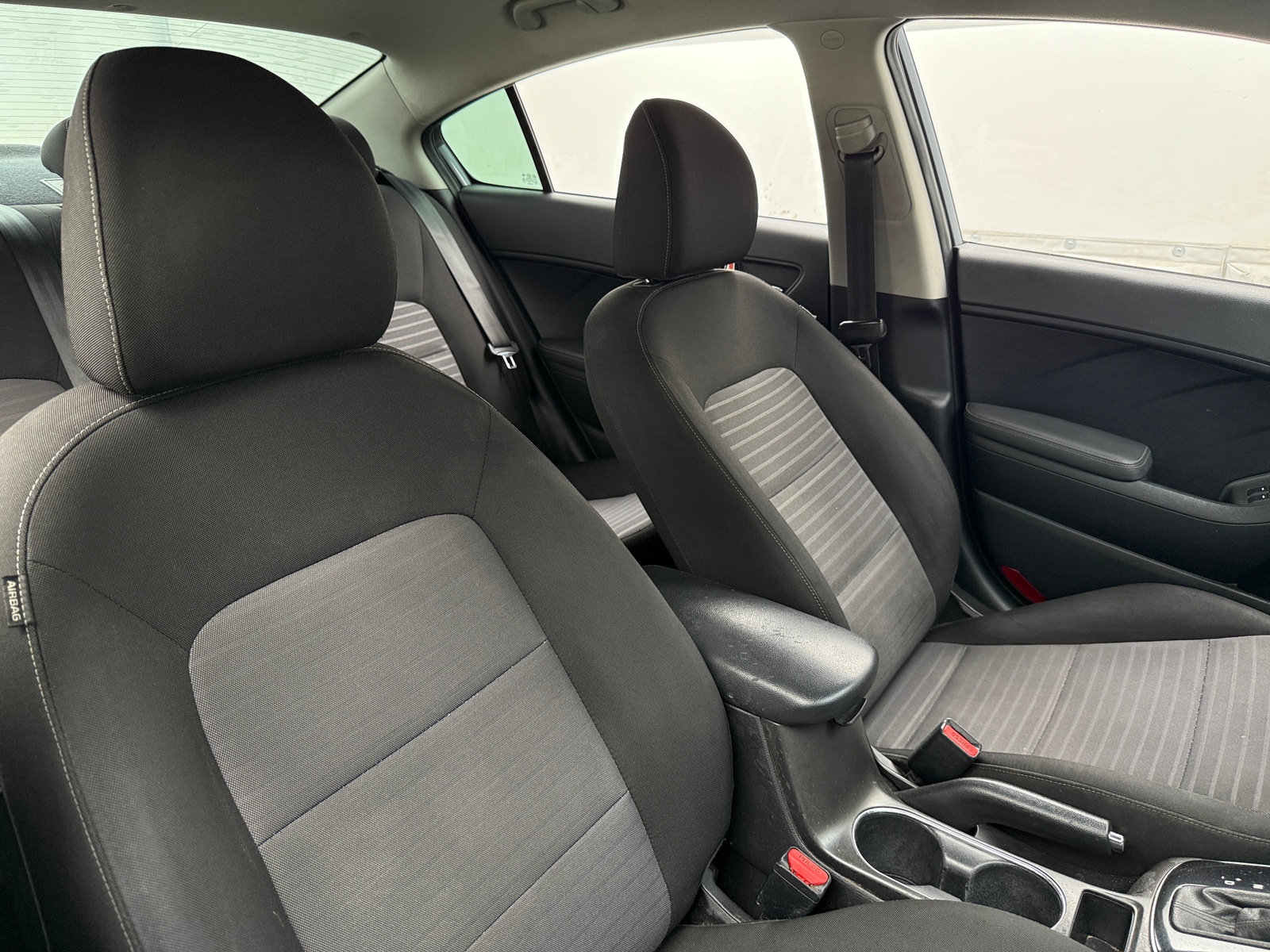 Thumbnail: 2017 Kia Forte - 2