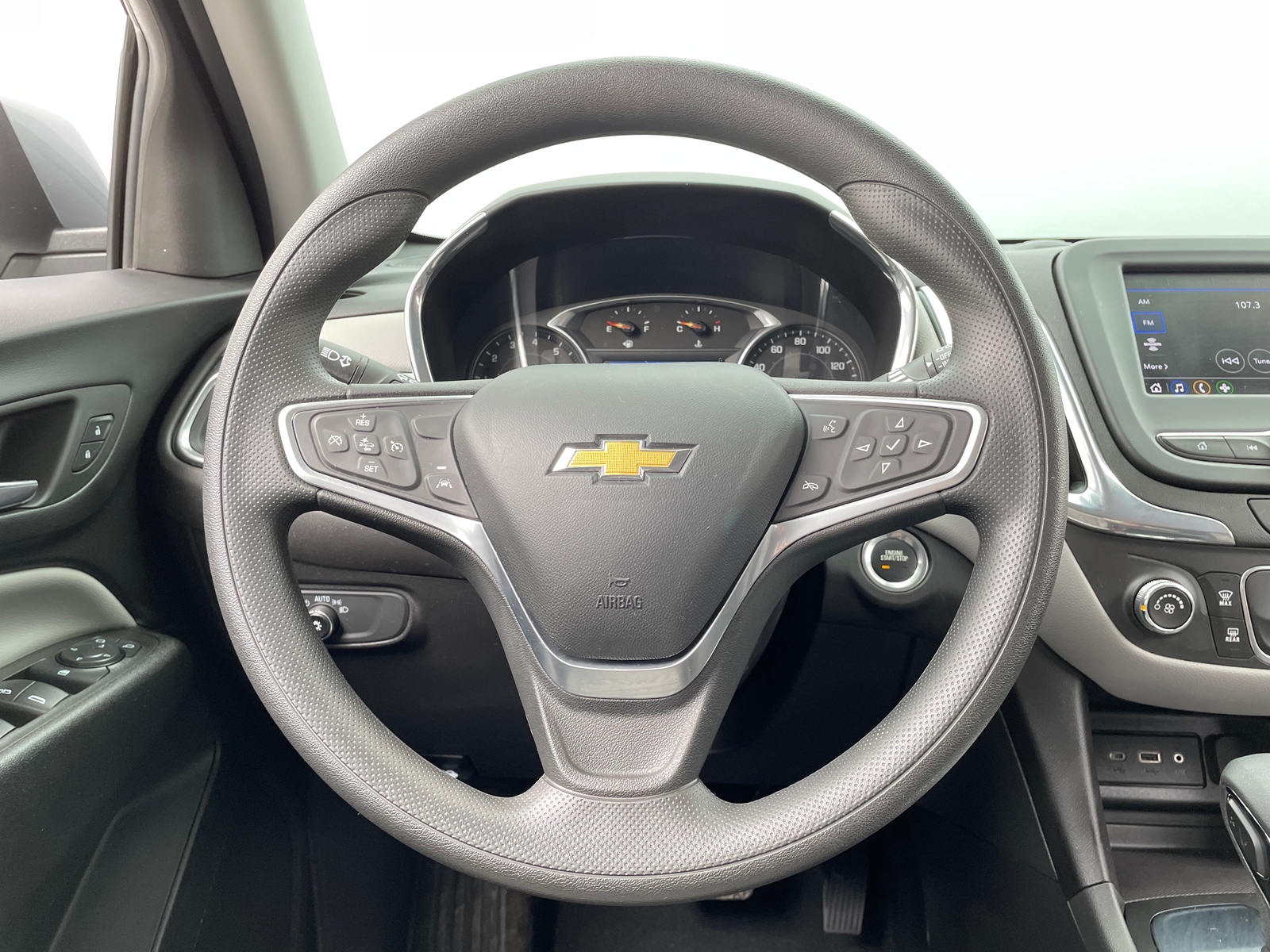 Thumbnail: 2023 Chevrolet Equinox - 5