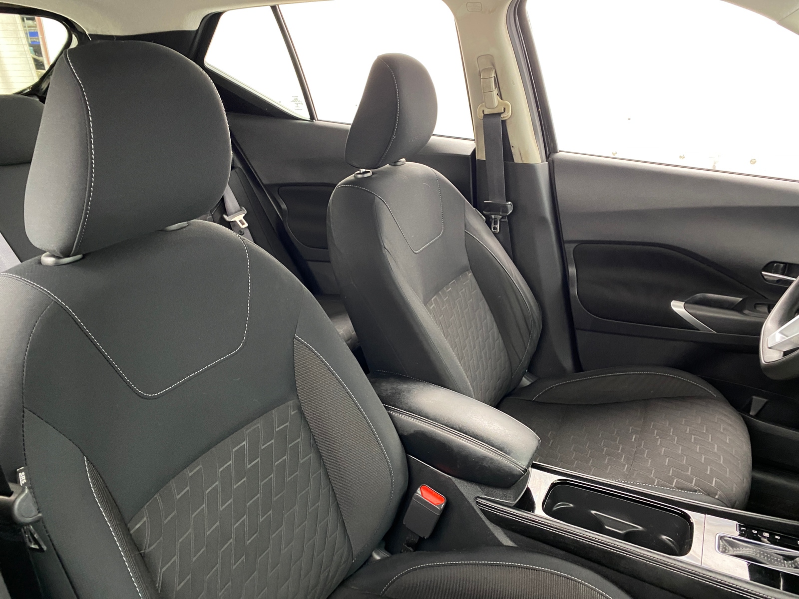 Thumbnail: 2023 Nissan Kicks - 2