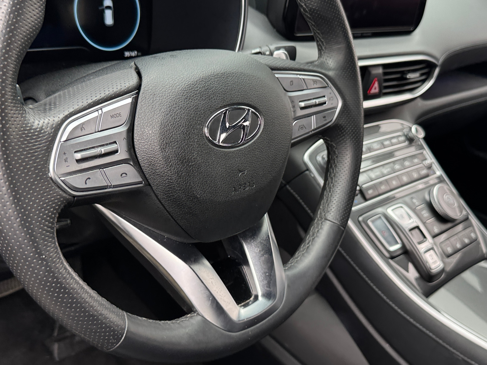 Thumbnail: 2022 Hyundai Santa Fe - 4