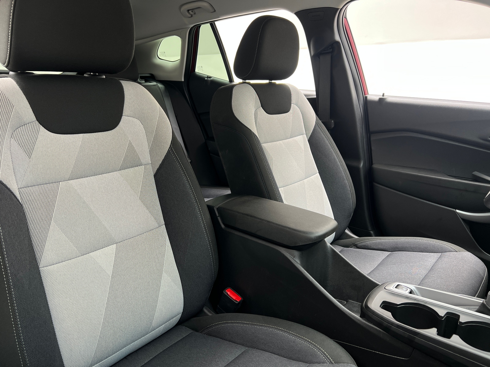 Thumbnail: 2025 Chevrolet Trax - 2