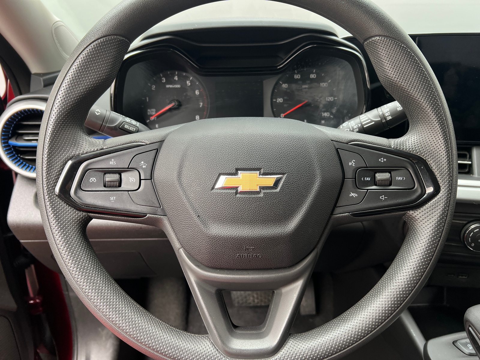 Thumbnail: 2025 Chevrolet Trax - 5