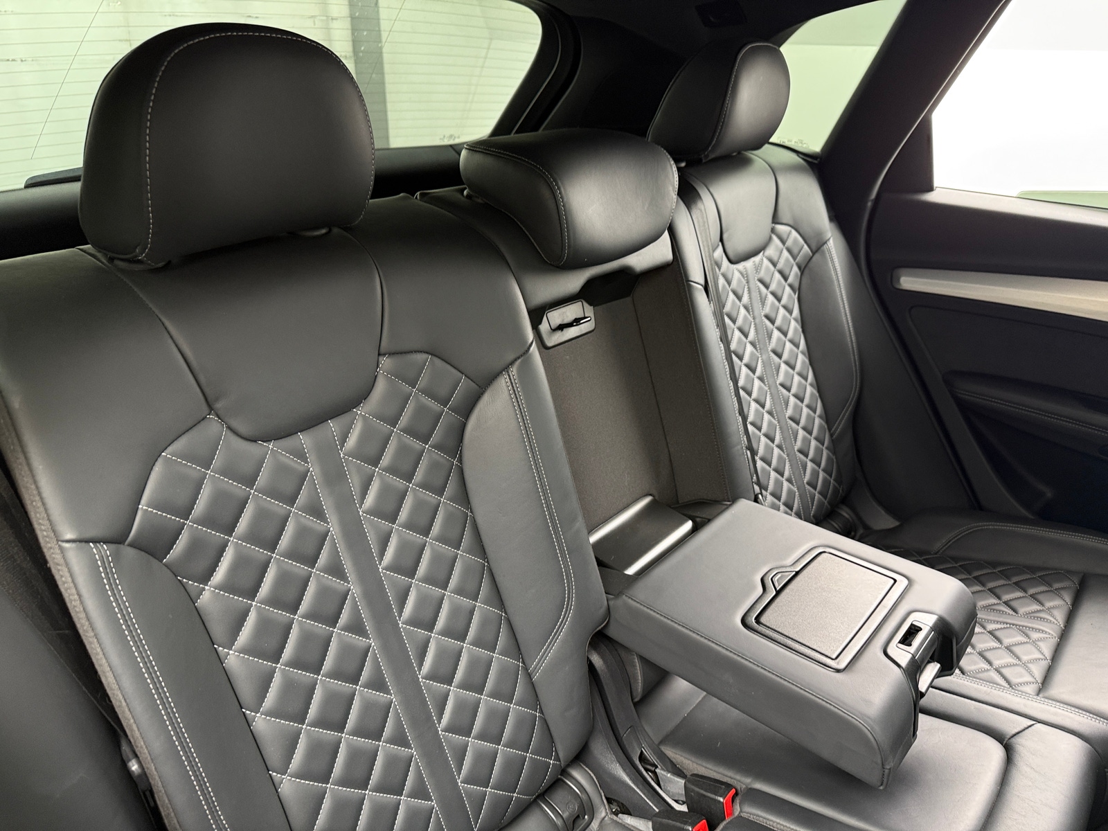 Thumbnail: 2021 Audi SQ5 - 5