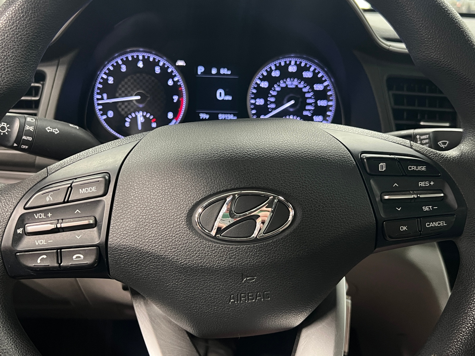 Thumbnail: 2019 Hyundai Elantra - 5