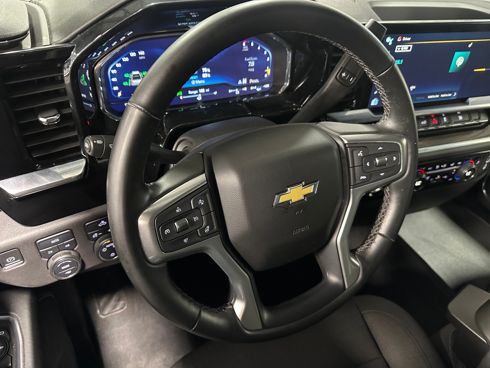 Thumbnail: 2023 Chevrolet Silverado 1500 - 5